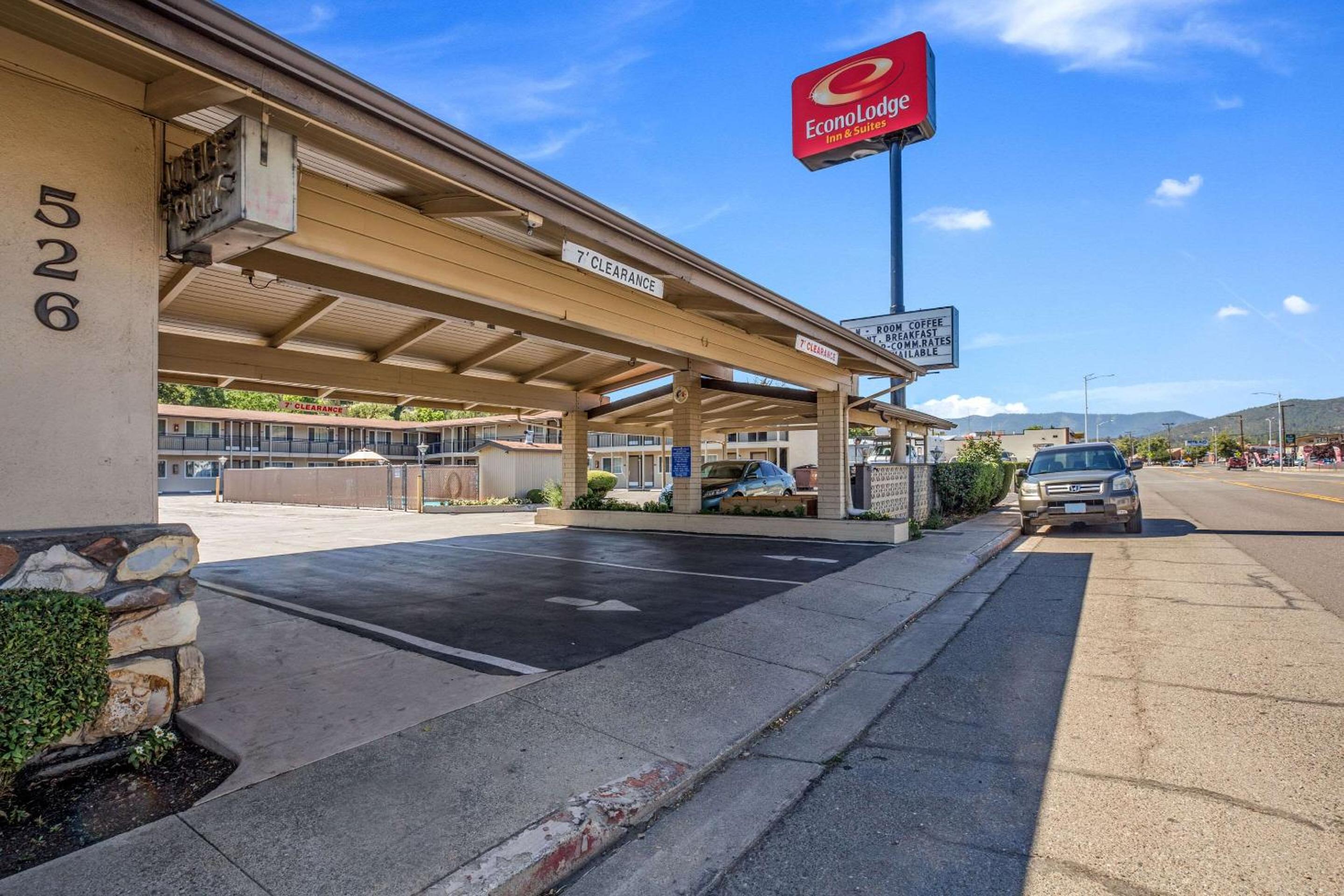 Econo Lodge Inn & Suites Yreka view 5