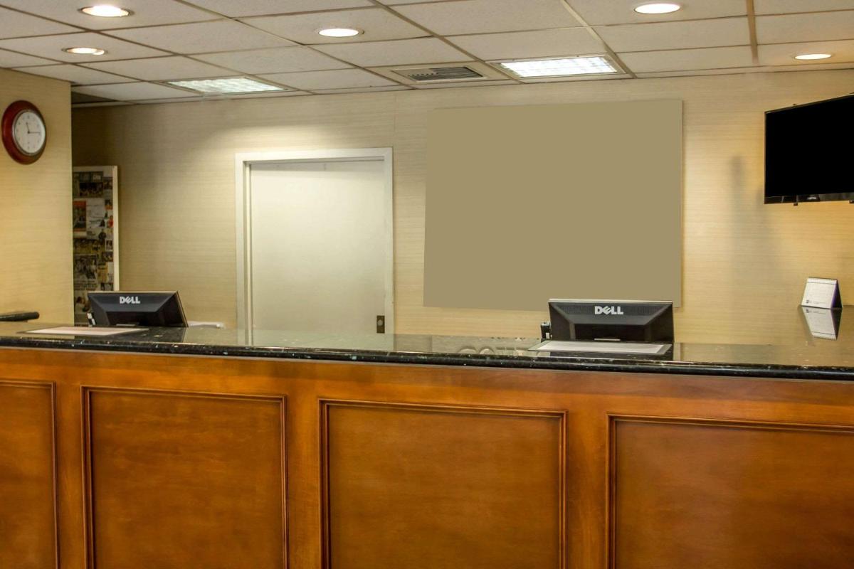 hotel reception