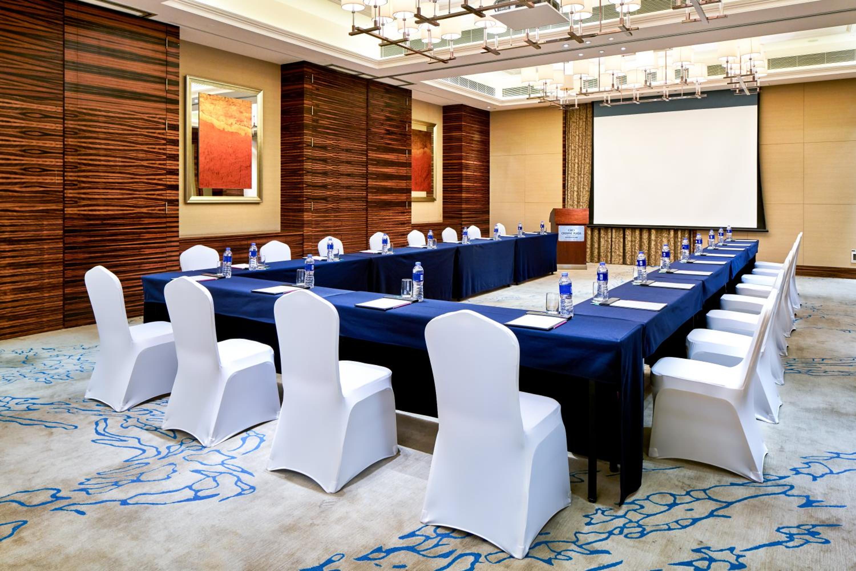 Crowne Plaza Tianjin Jinnan by IHG