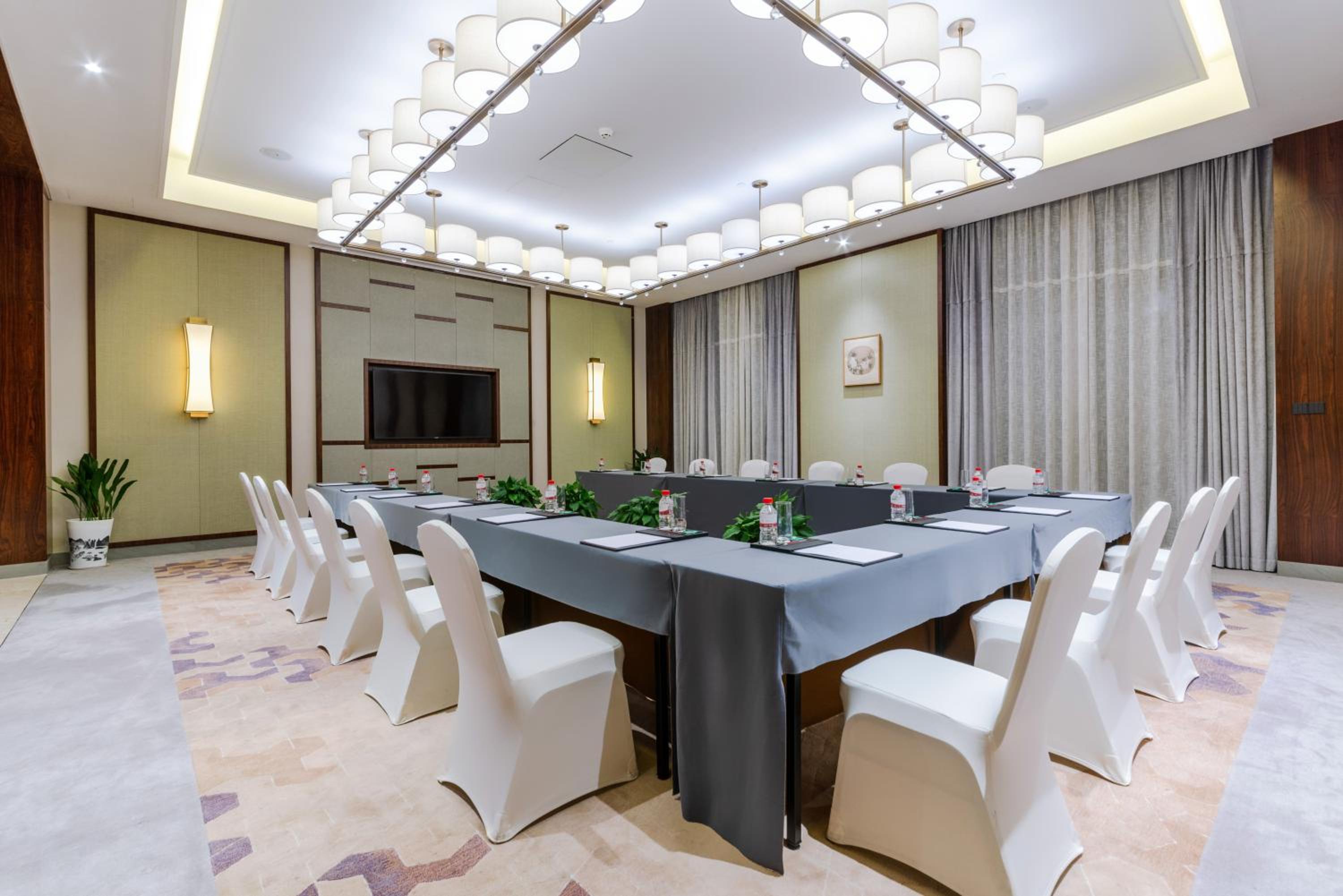Howard Johnson Neodalle Resort Zhangjiajie