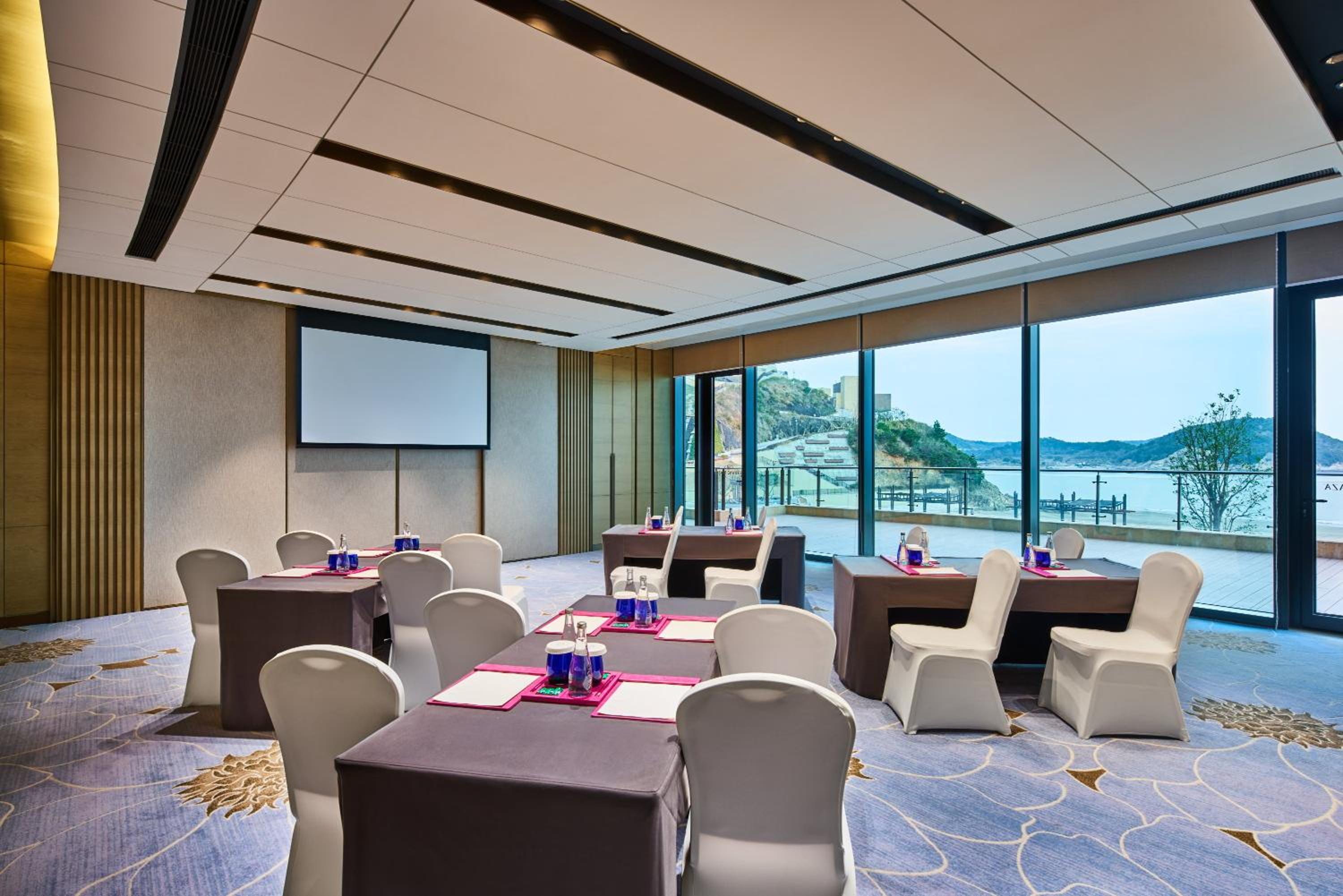 Crowne Plaza Ningbo Xiangshan Sea View by IHG