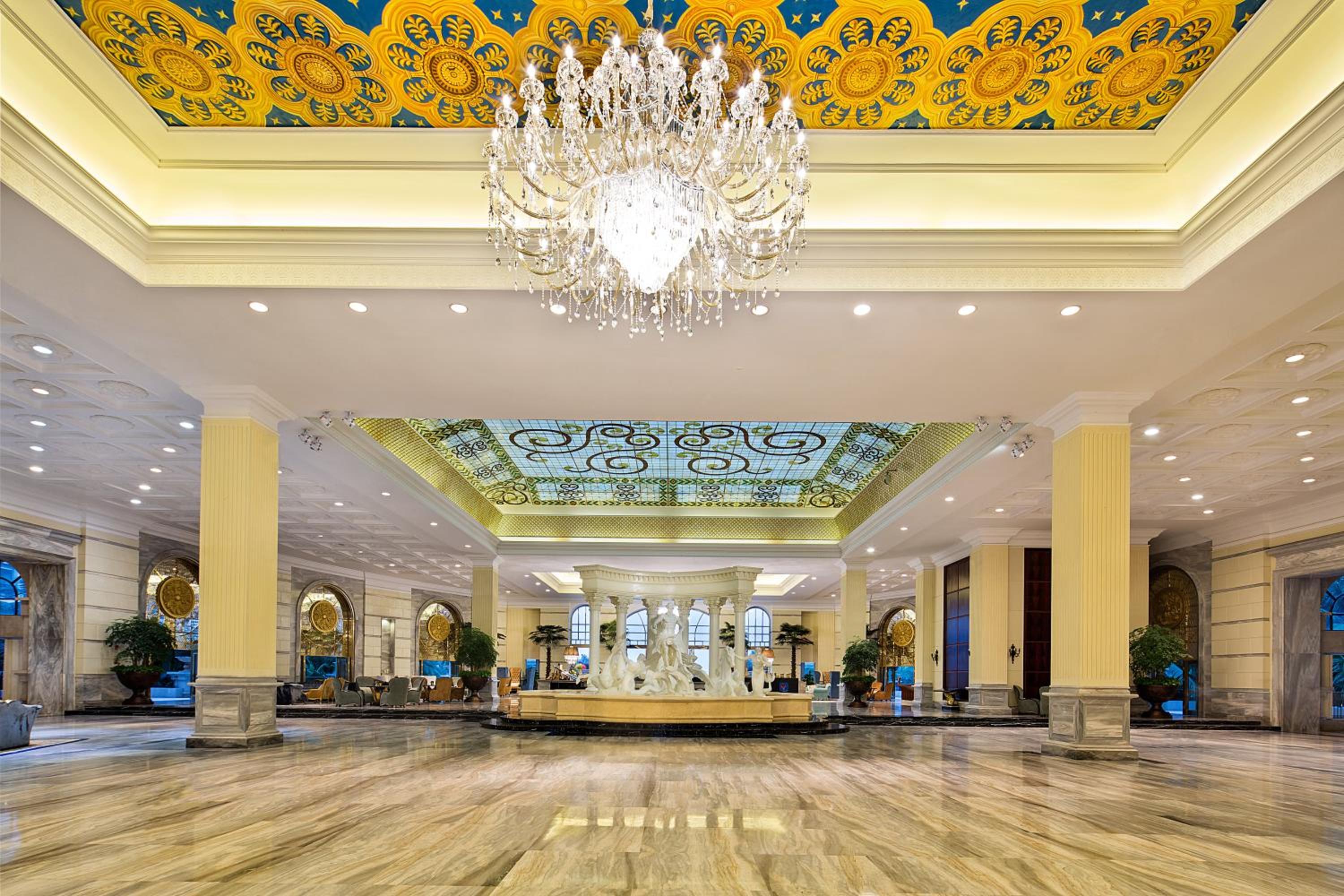 Crowne Plaza Resort Sanya Bay by IHG