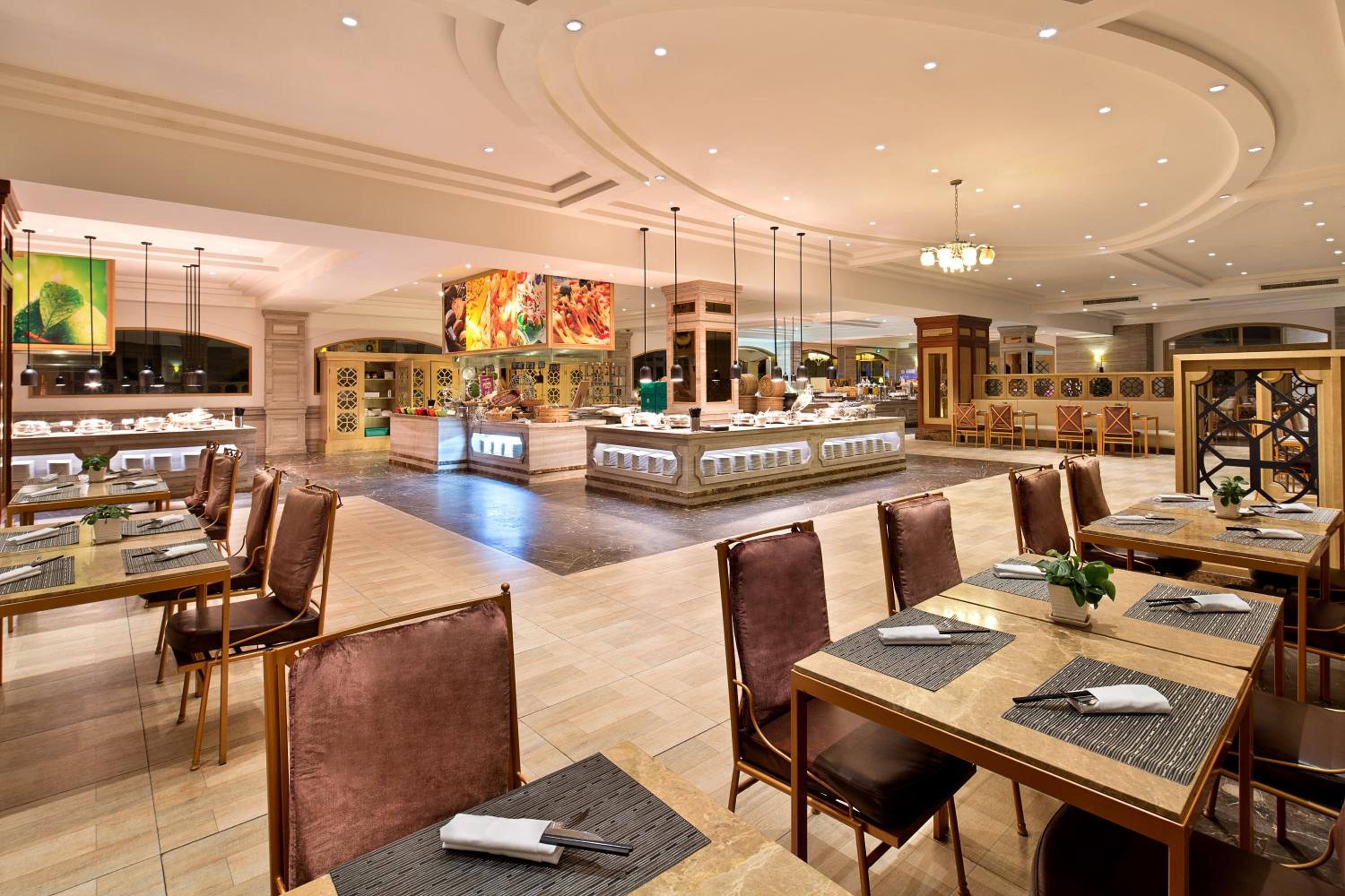 Crowne Plaza Resort Sanya Bay by IHG