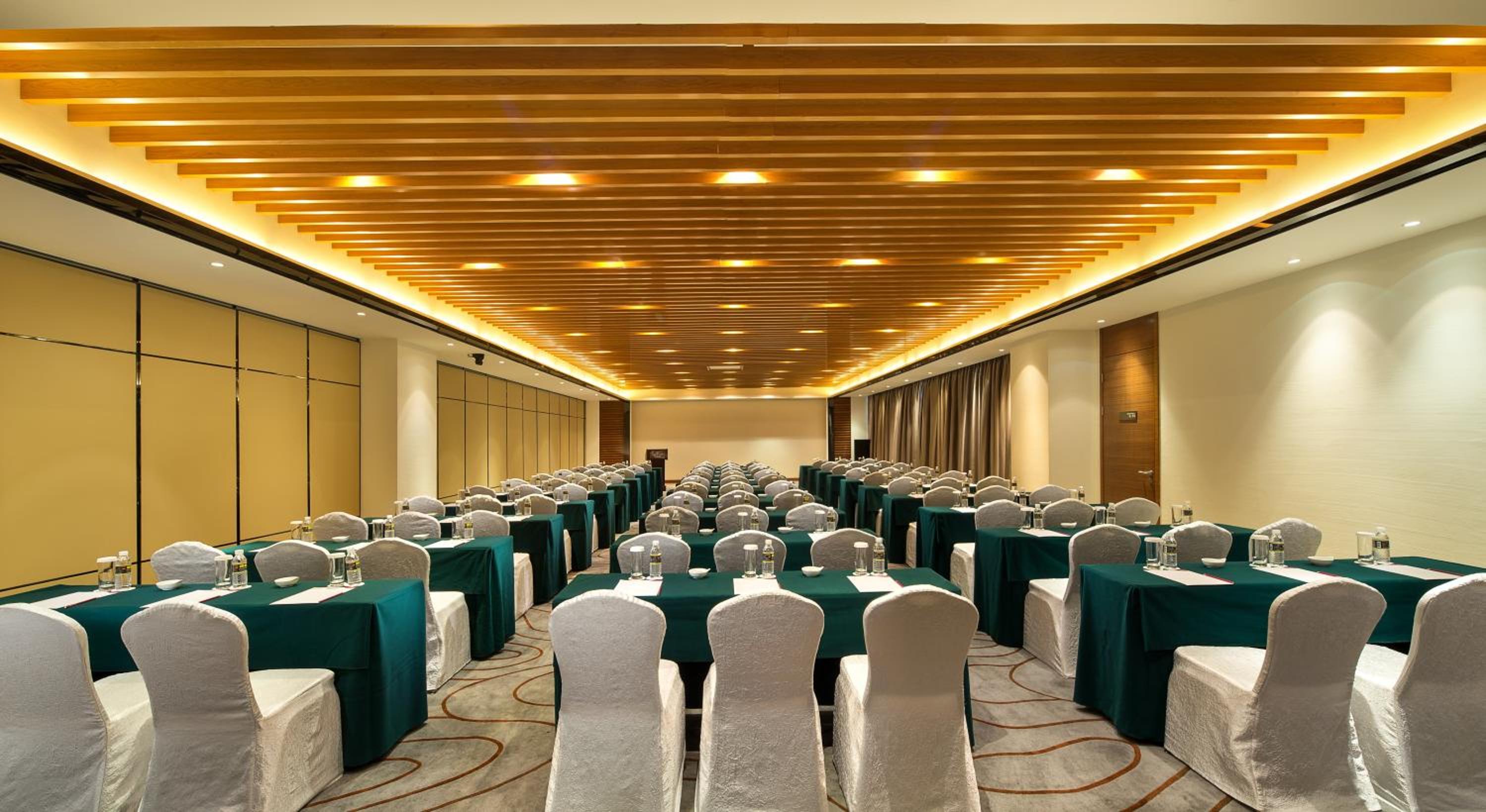 Crowne Plaza Sanya City Center by IHG