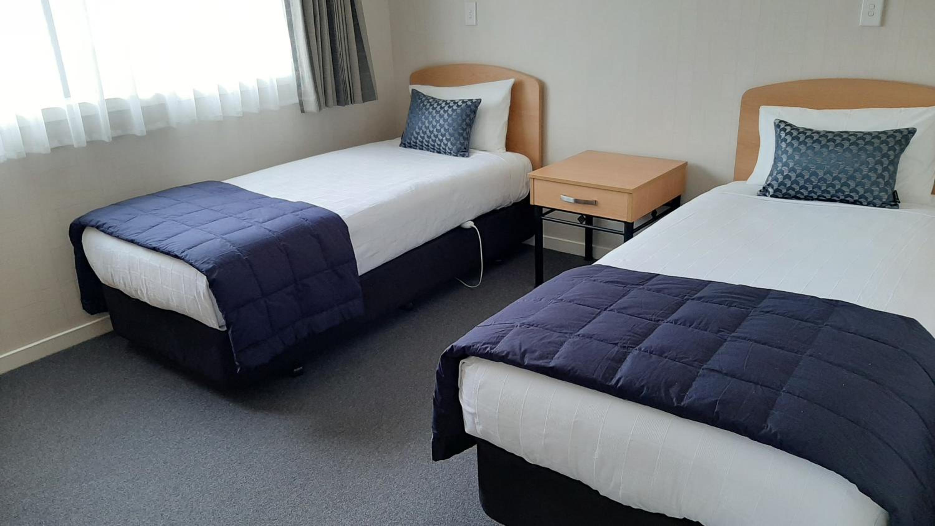 Central Motor Lodge