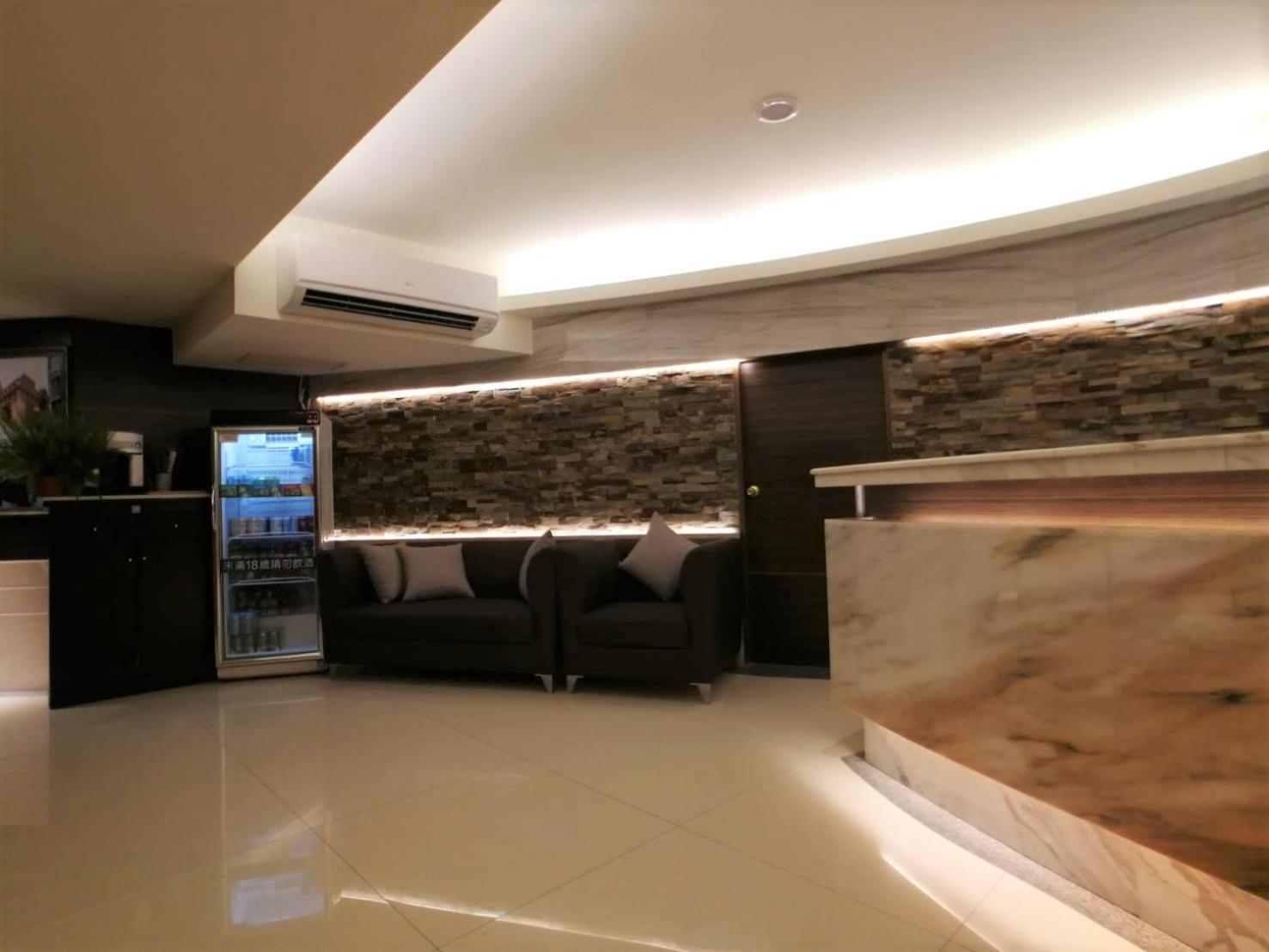 Michelle hotel