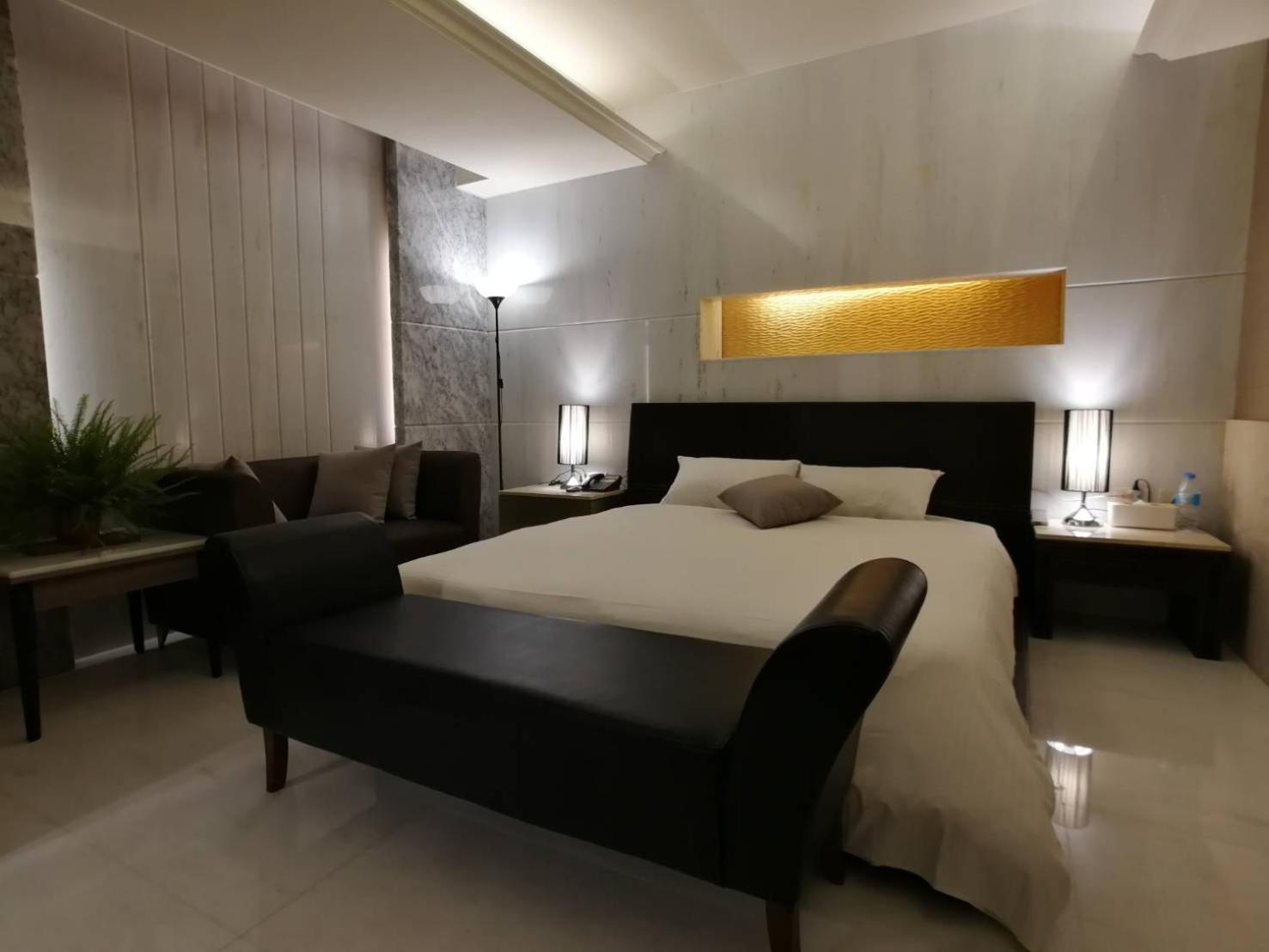Michelle hotel