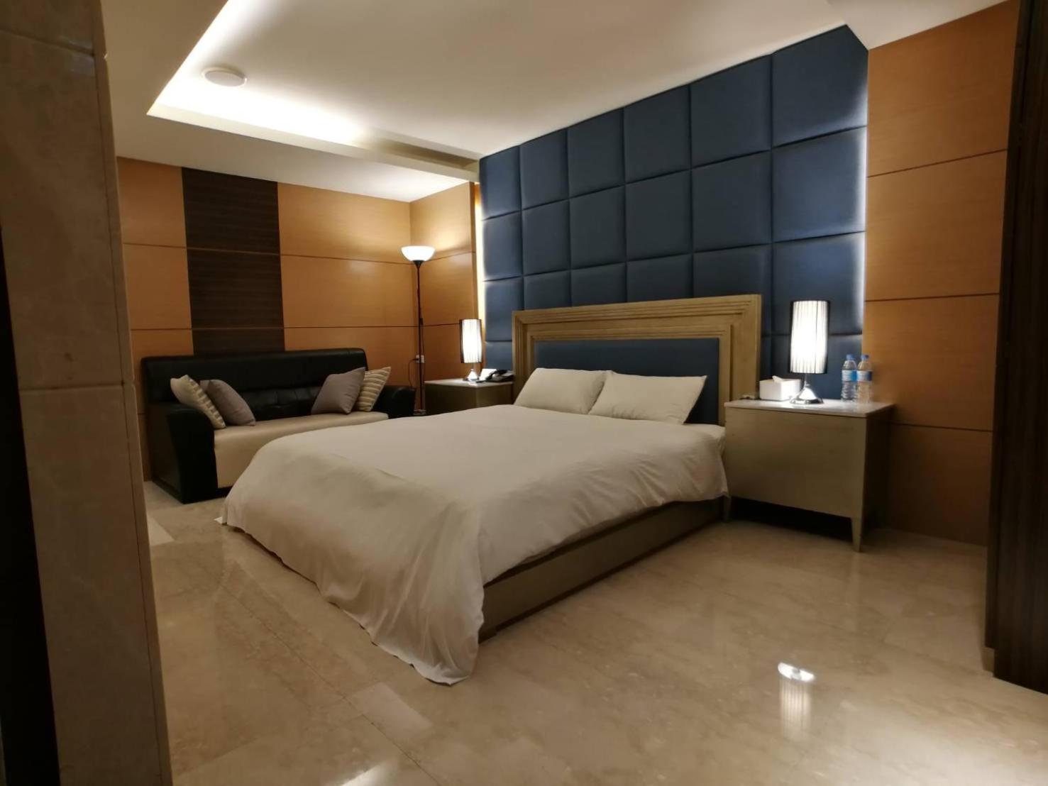 Michelle hotel