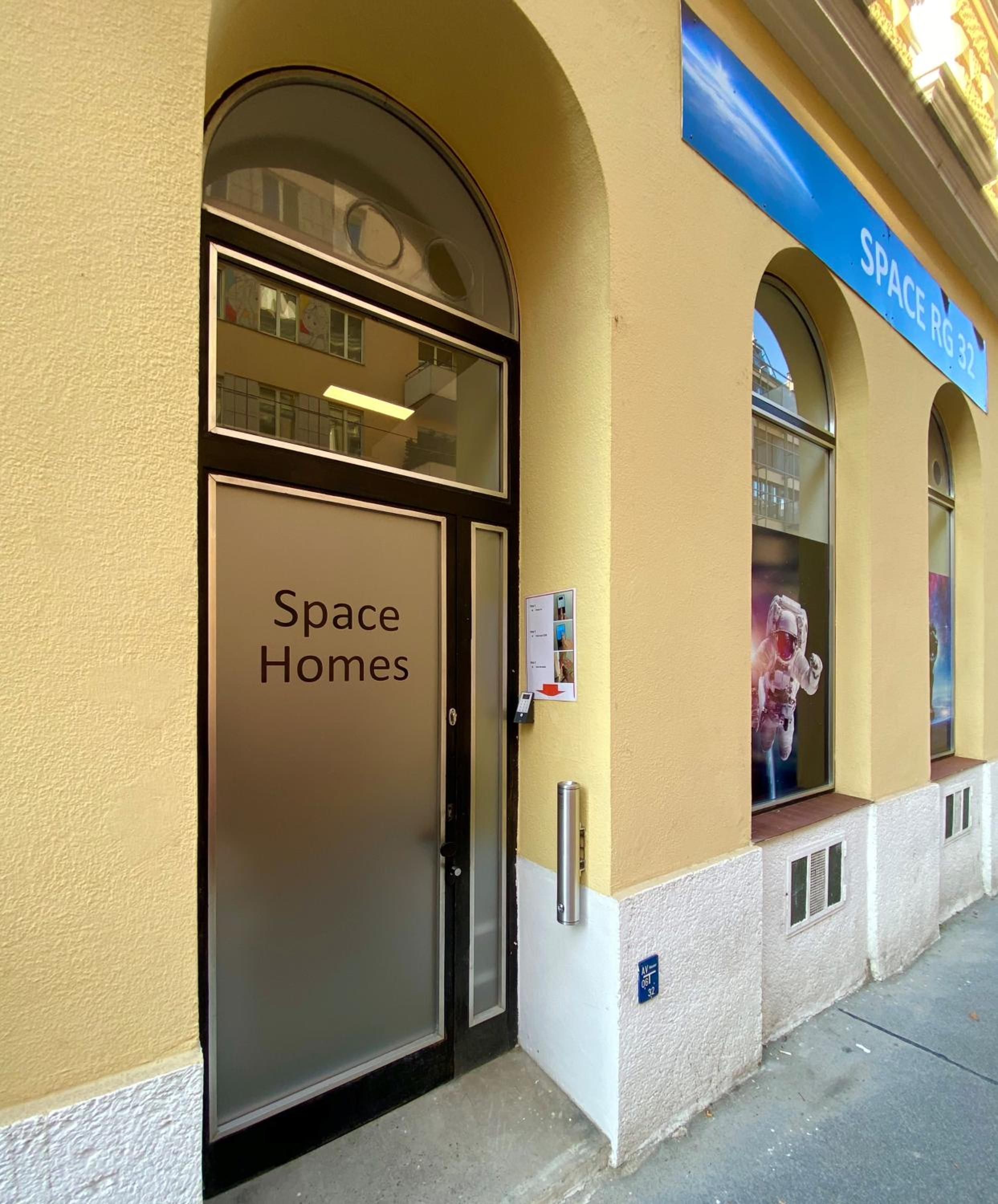 Space Home Apartment - Central Station # Hauptbahnhof