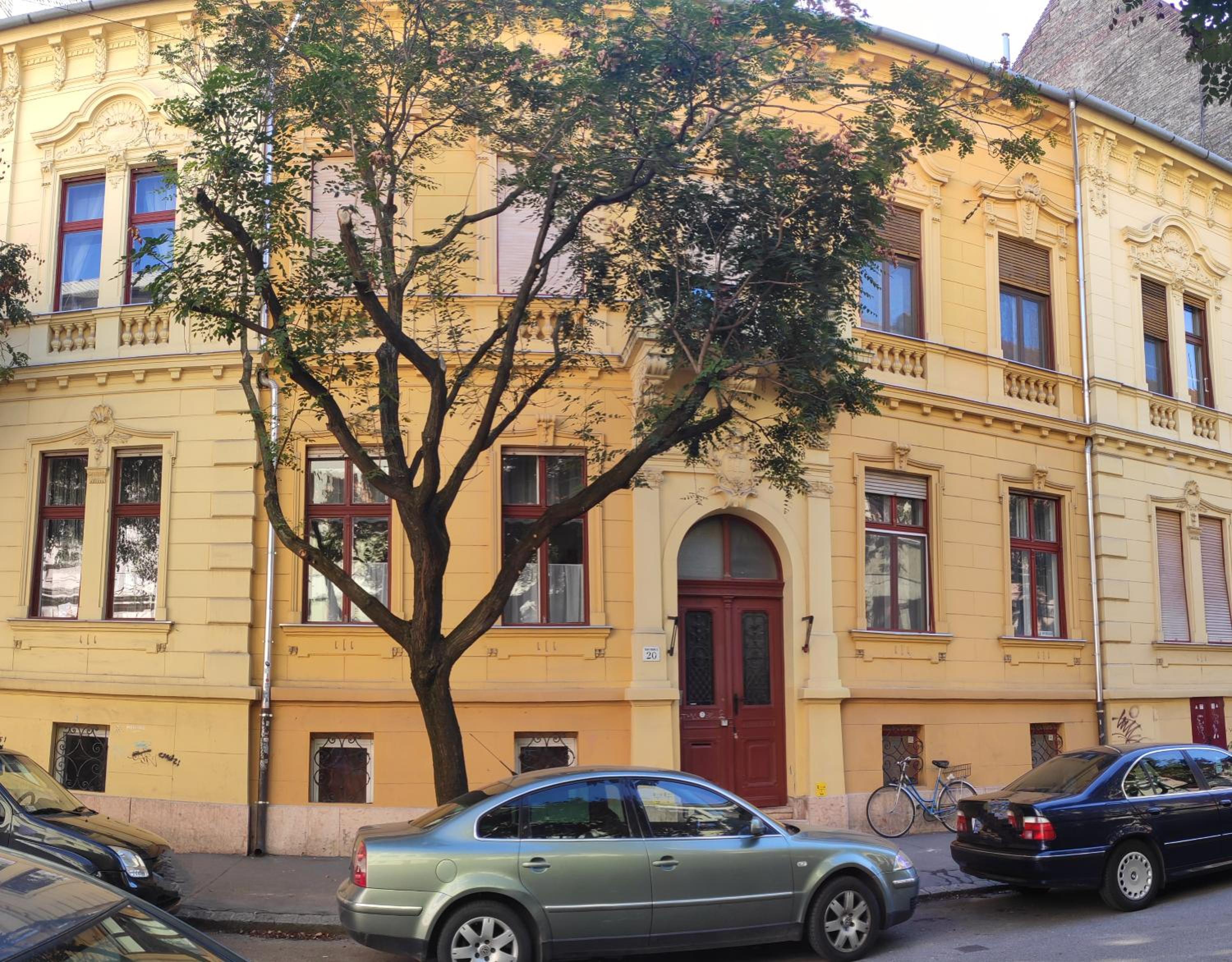 Hotel FAND Center Apartman - Image 1