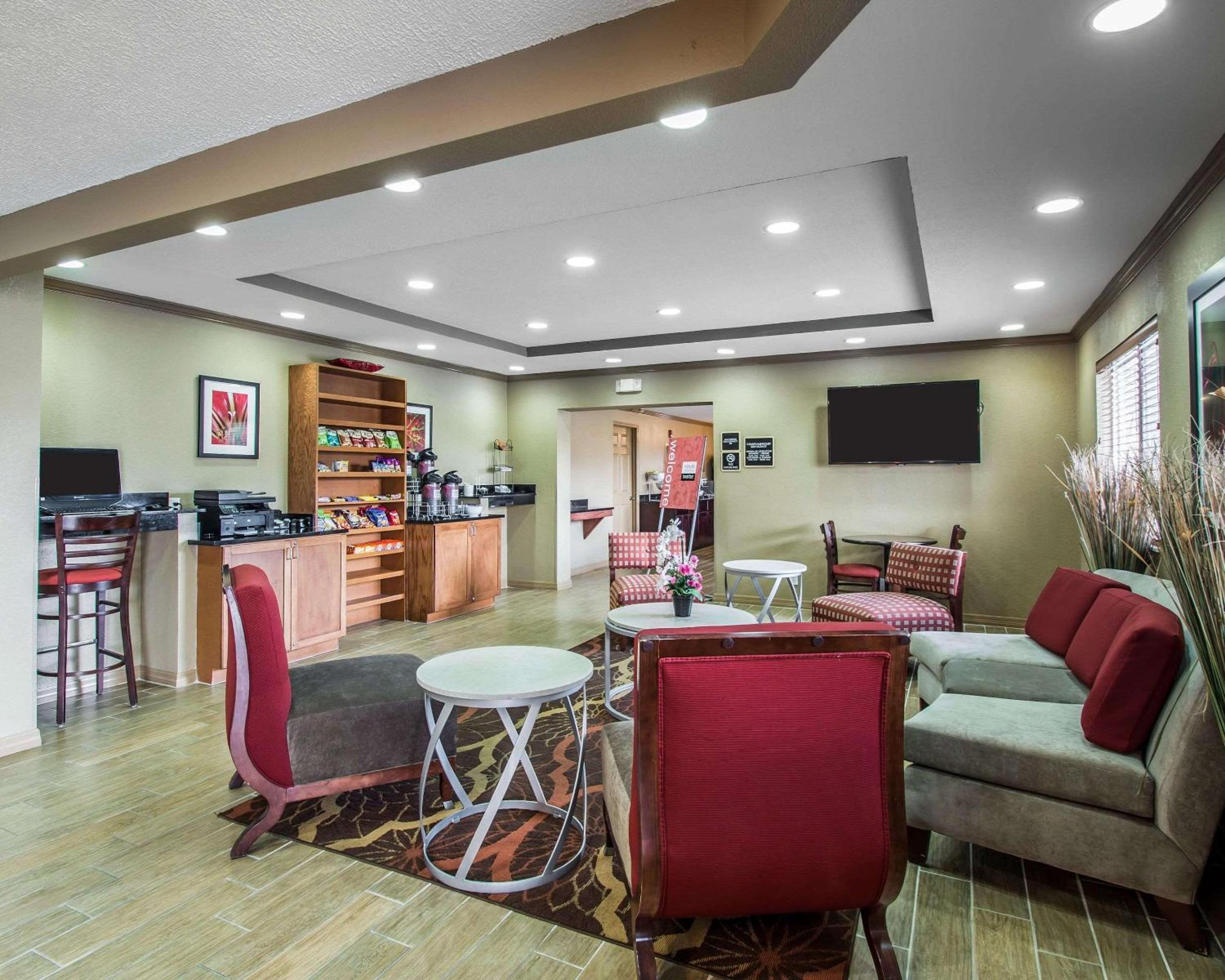 Quality Inn Plant City - Lakeland view 3