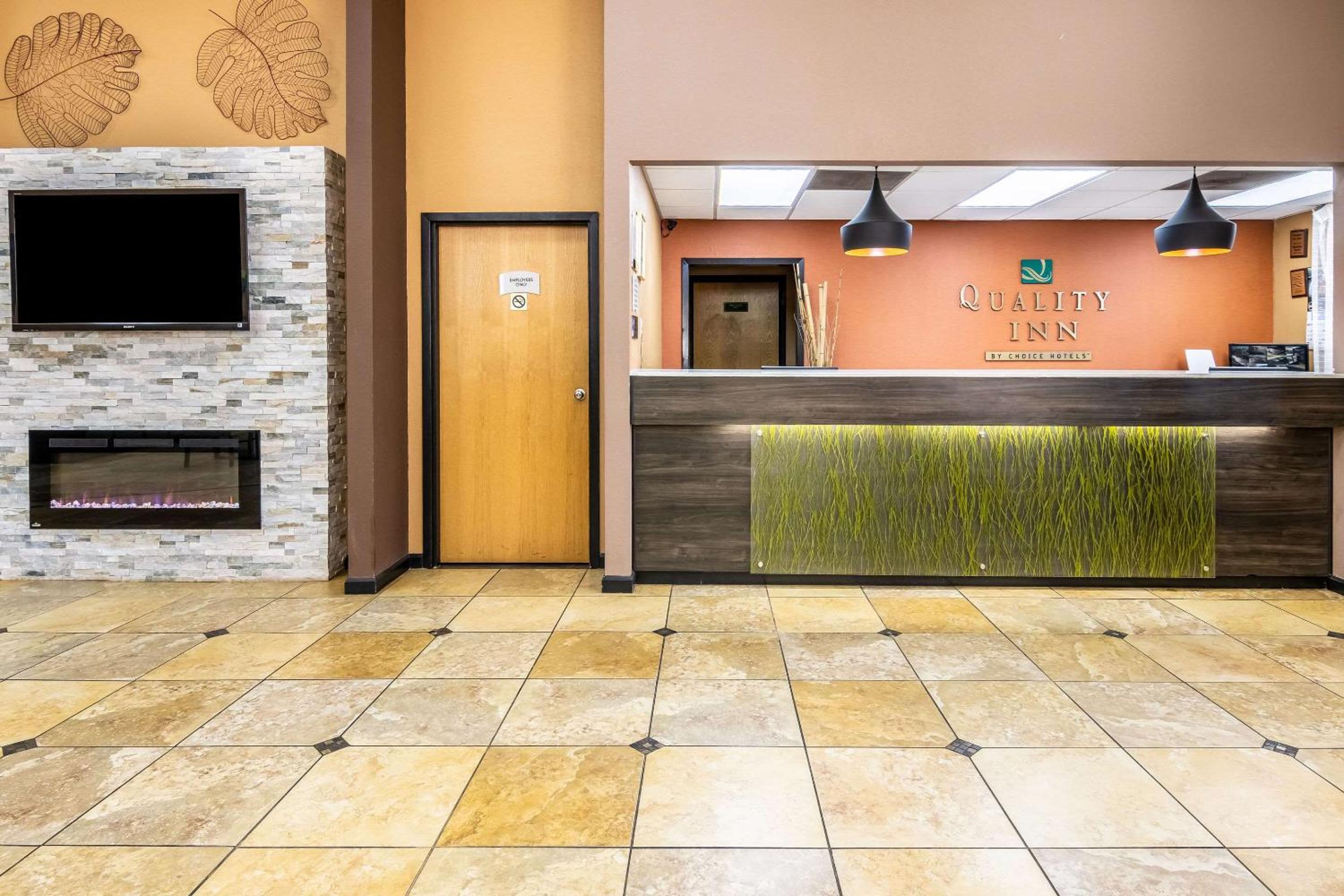 Quality Inn Perry - National Fairgrounds Area view 4