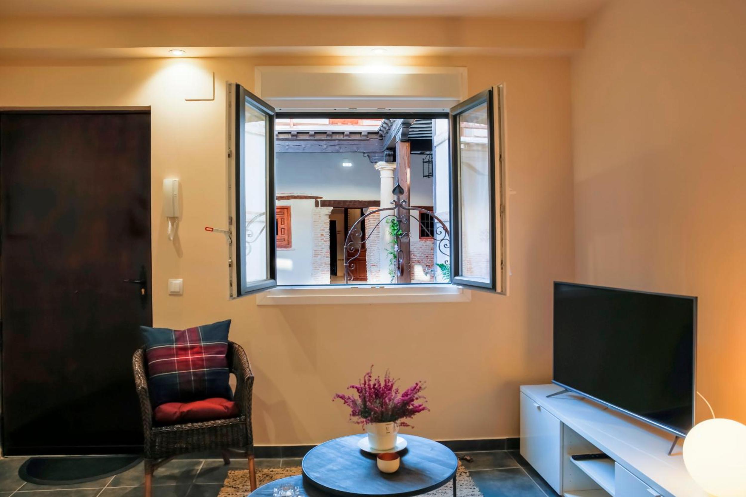 Alcala De Henares Vacations - La Casona del Asno - Property Image 3