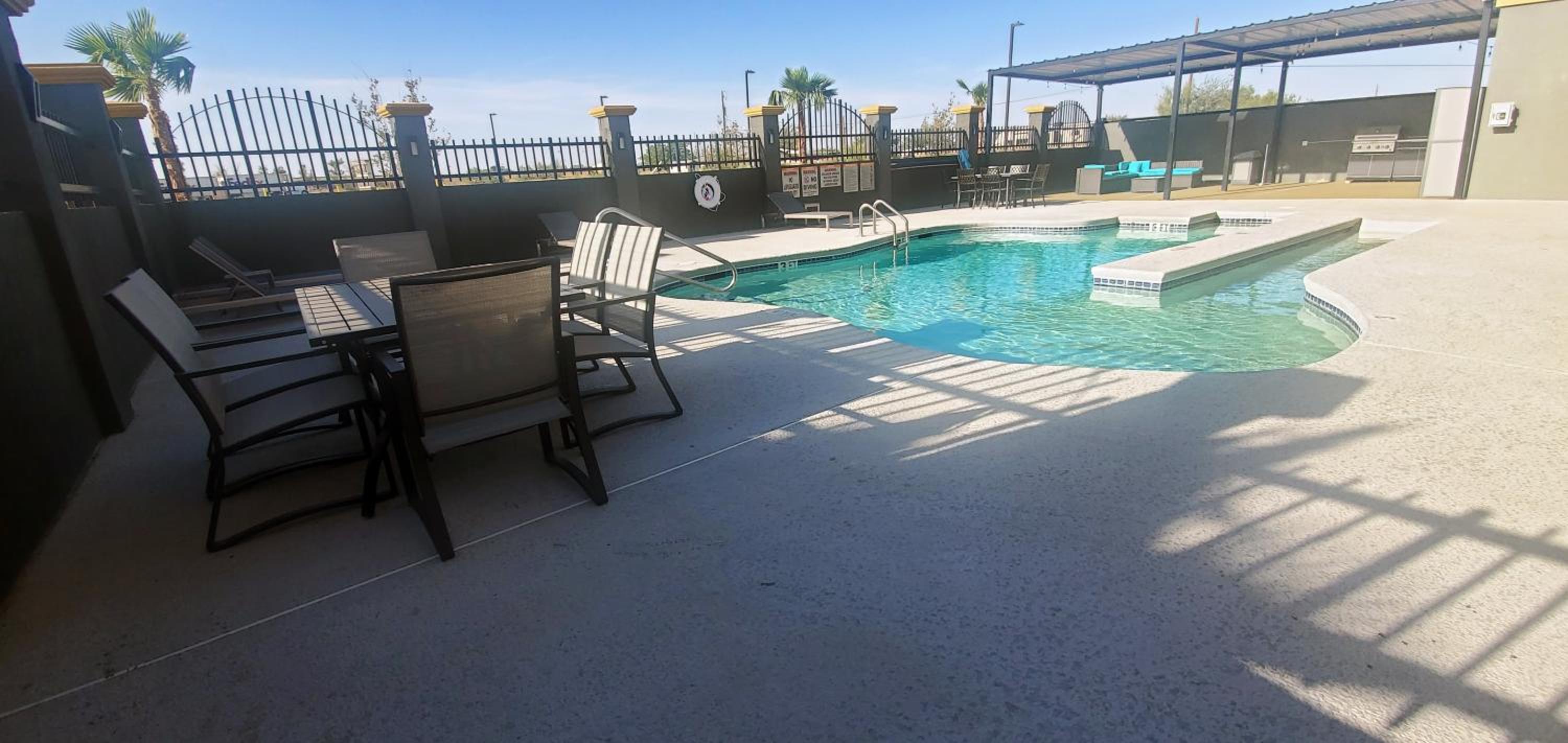Fort Stockton Vacations - La Quinta Inn  Suites by Wyndham Fort Stockton Northeast - Property Image 7