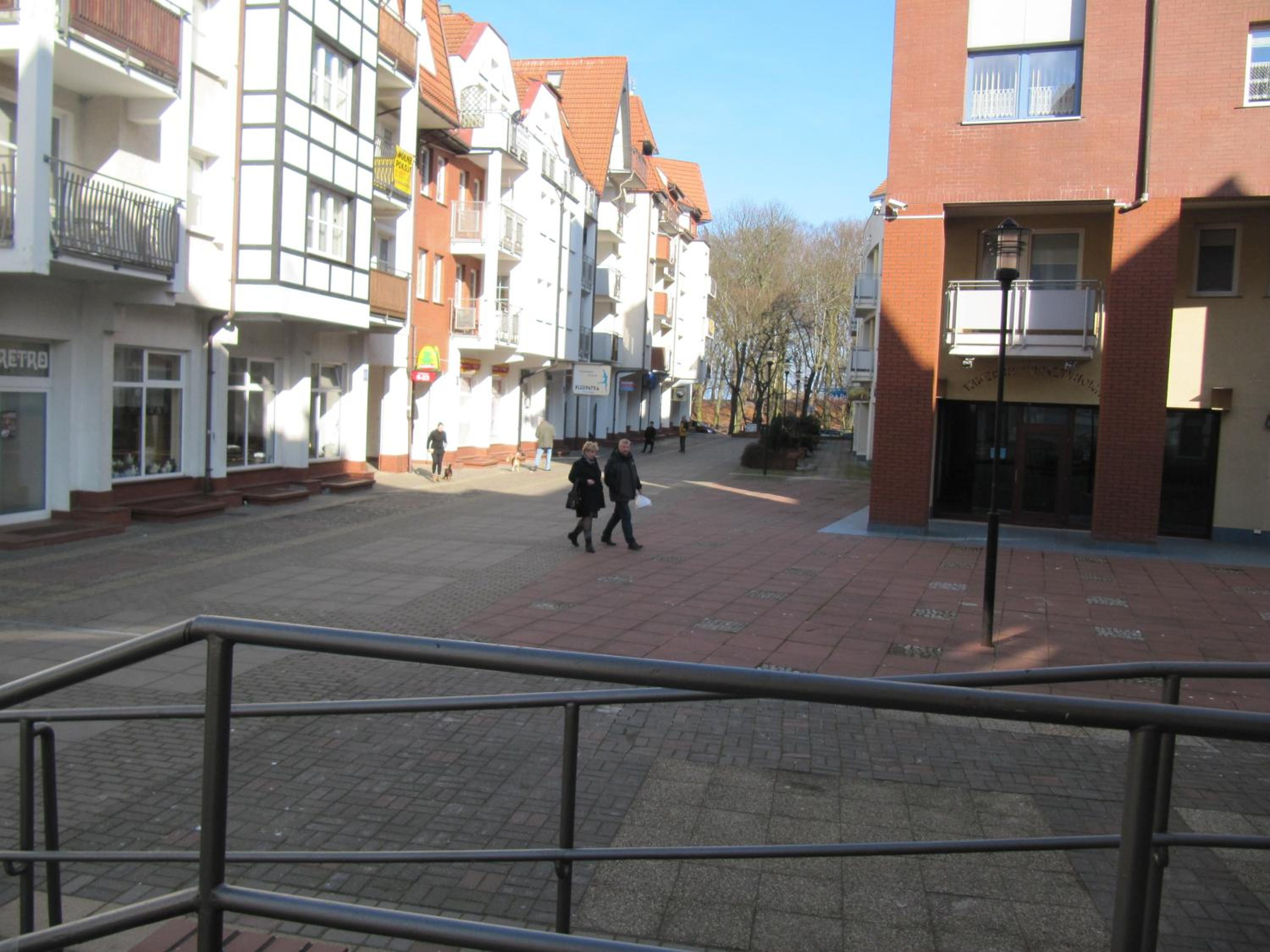 Photo 33