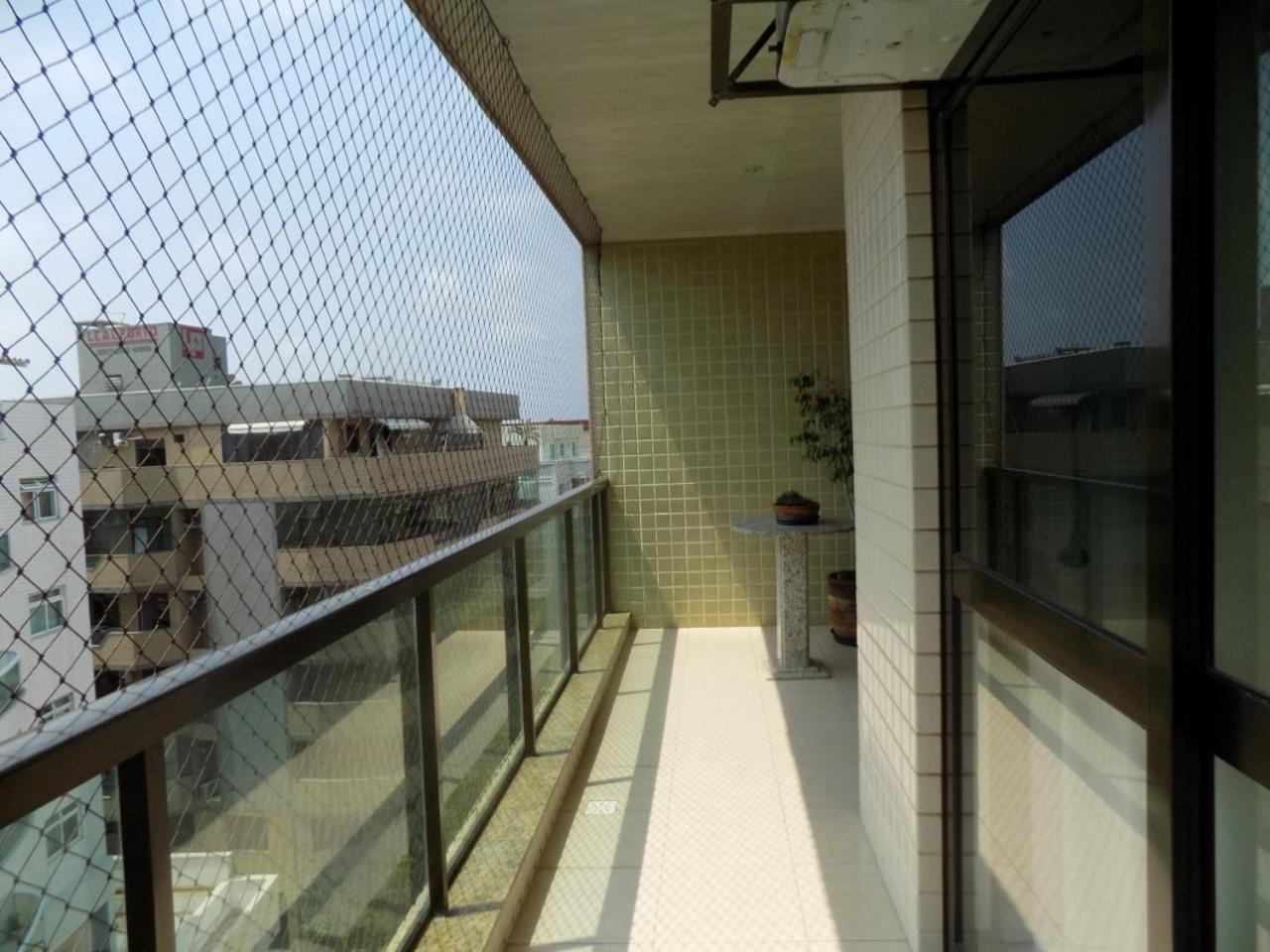 Cobertura duplex 50 m Praia do Forte com piscina na cobertura