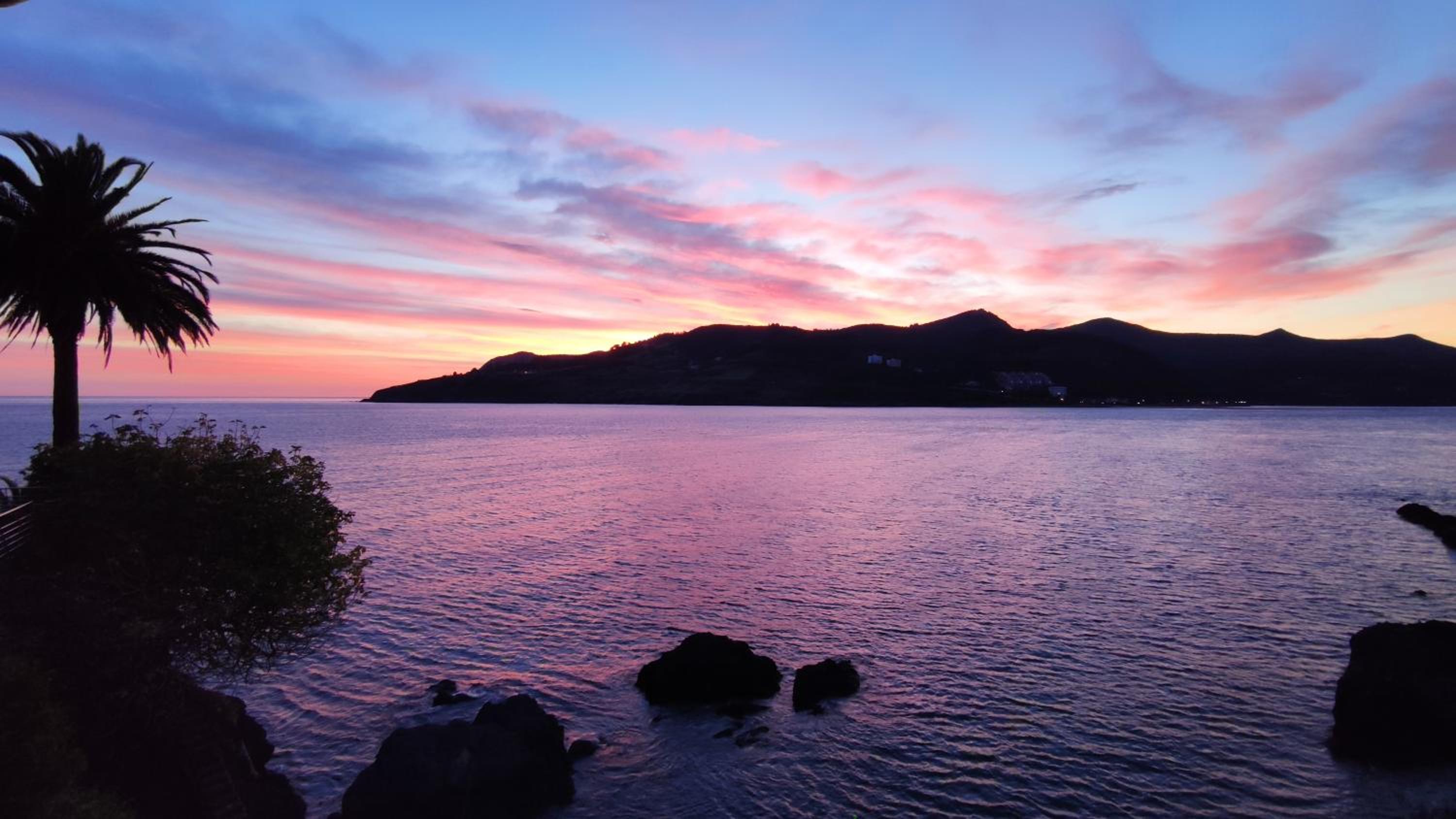 Mundaka Beach flat parking privado view 3