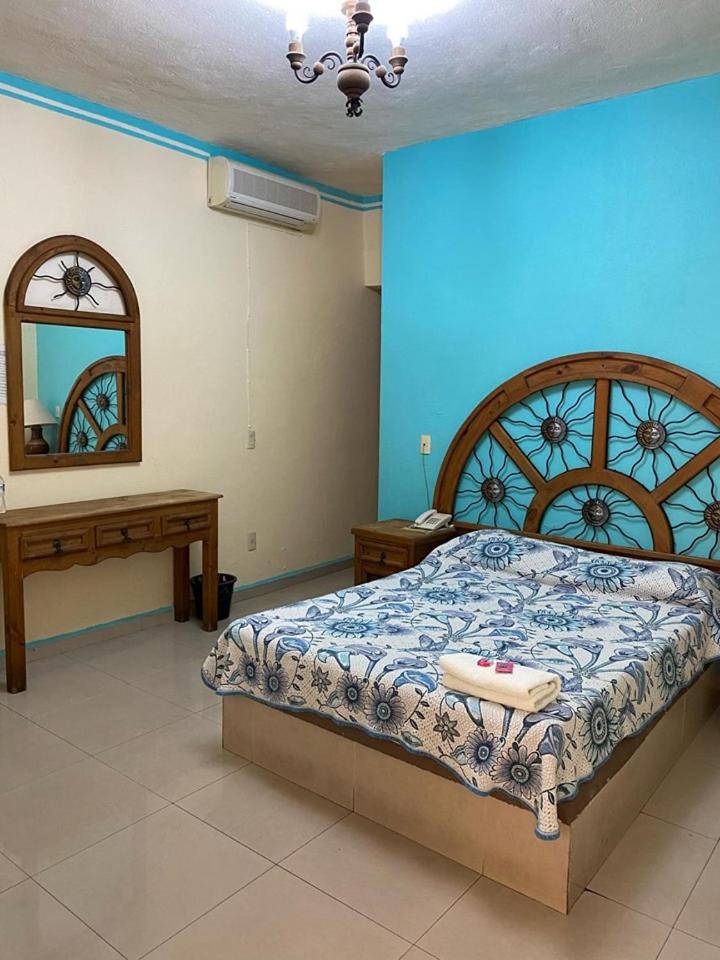 Colima Vacations - Hotel Morelos Colima - Property Image 8