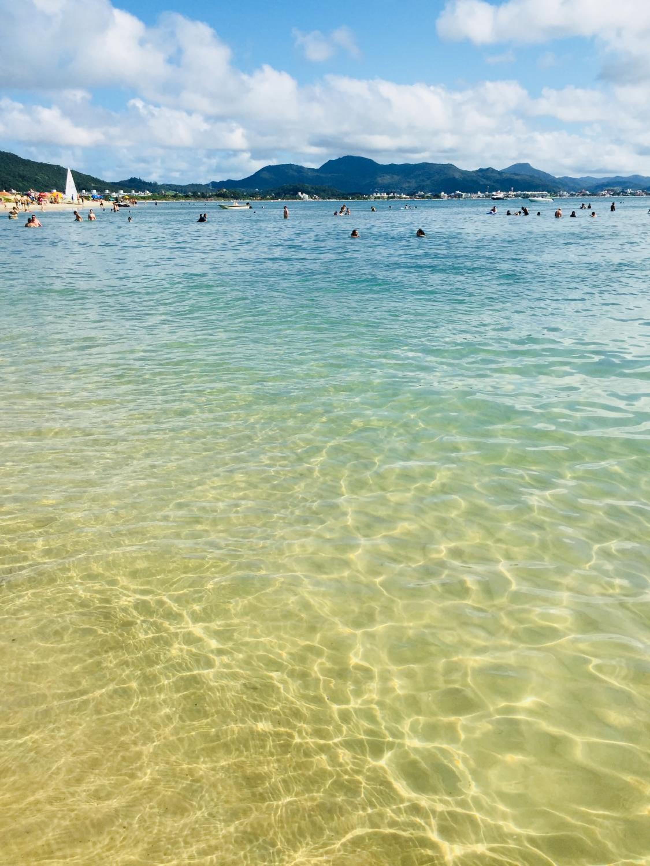 Casa 300m da praia com lindo jardim!