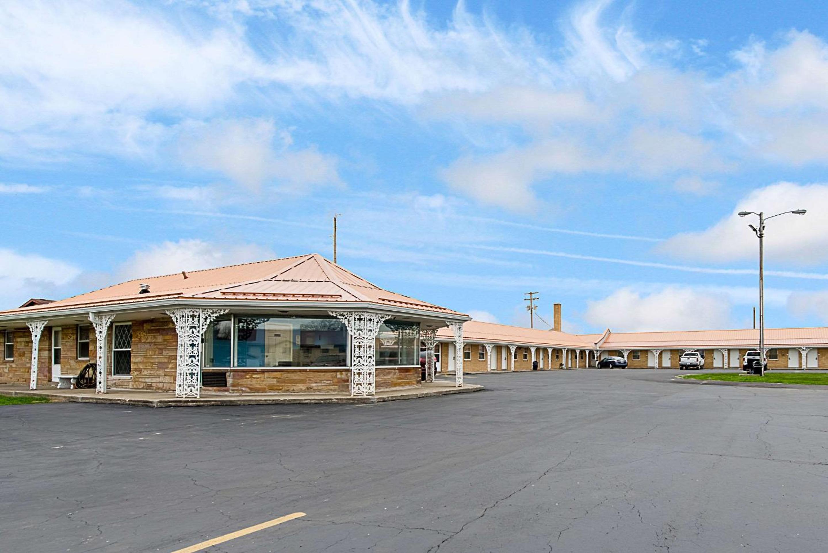 Highway Inn - Property Image 14