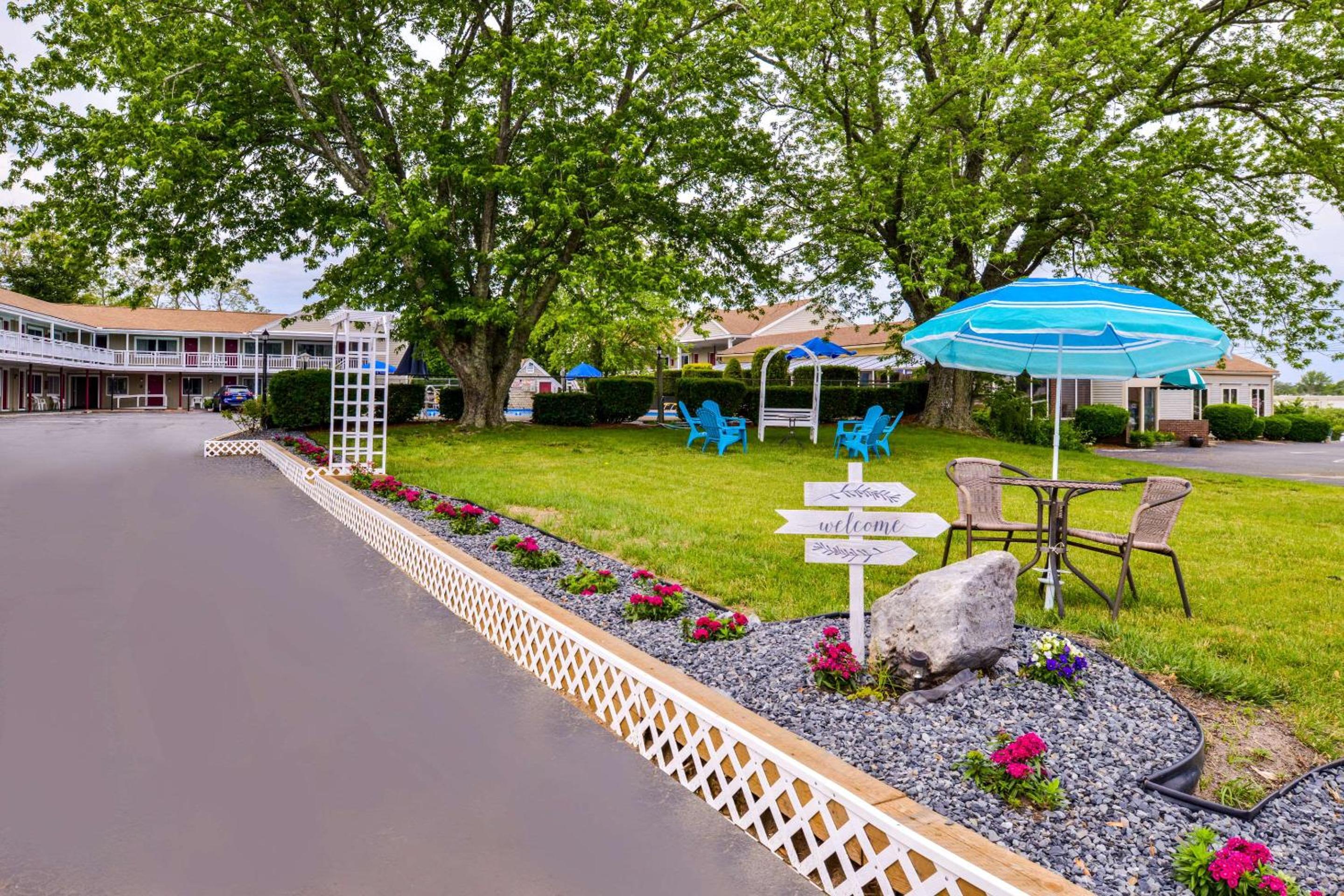 Rodeway Inn Orleans - Cape Cod view 3