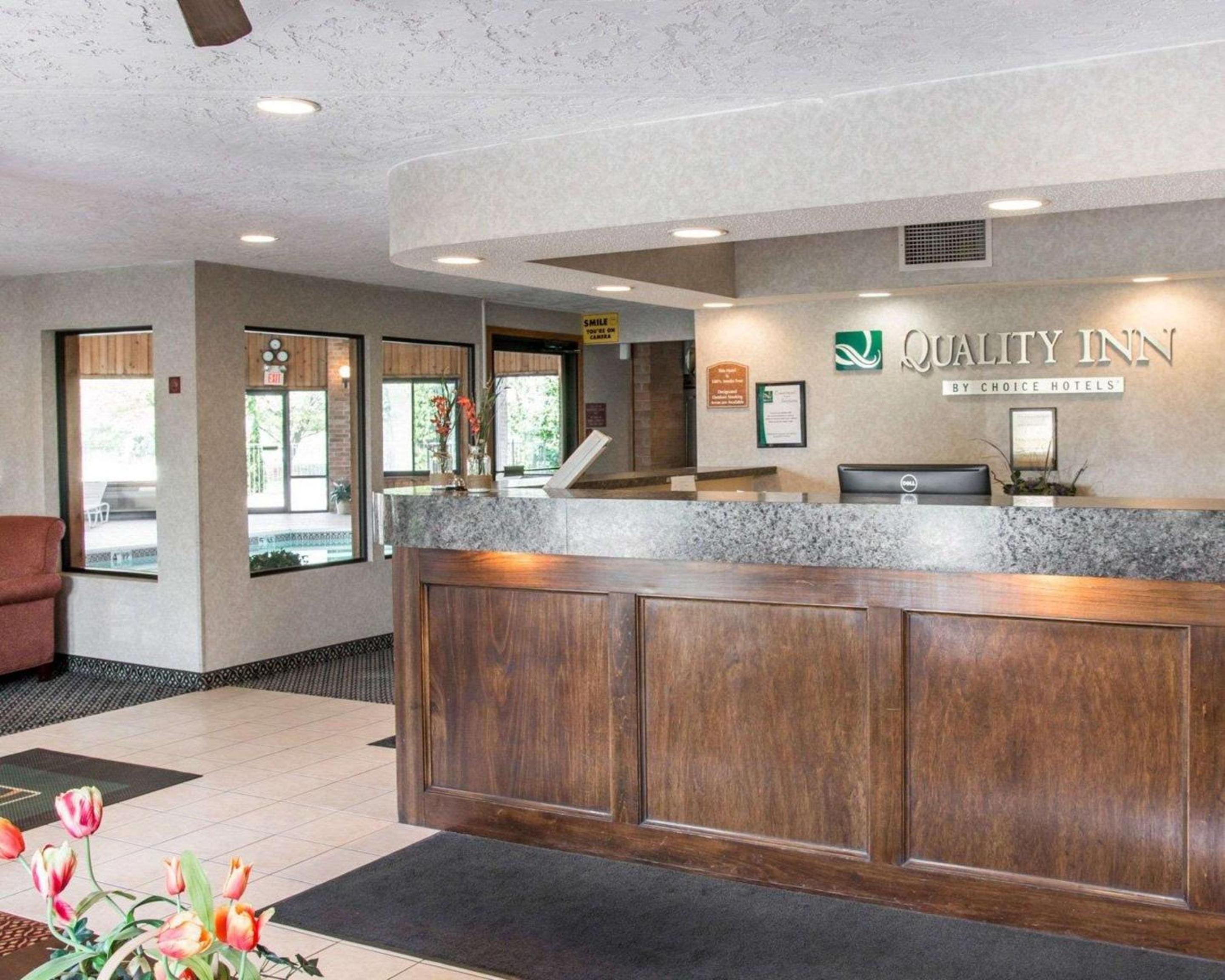Quality Inn Hudsonville South view 4