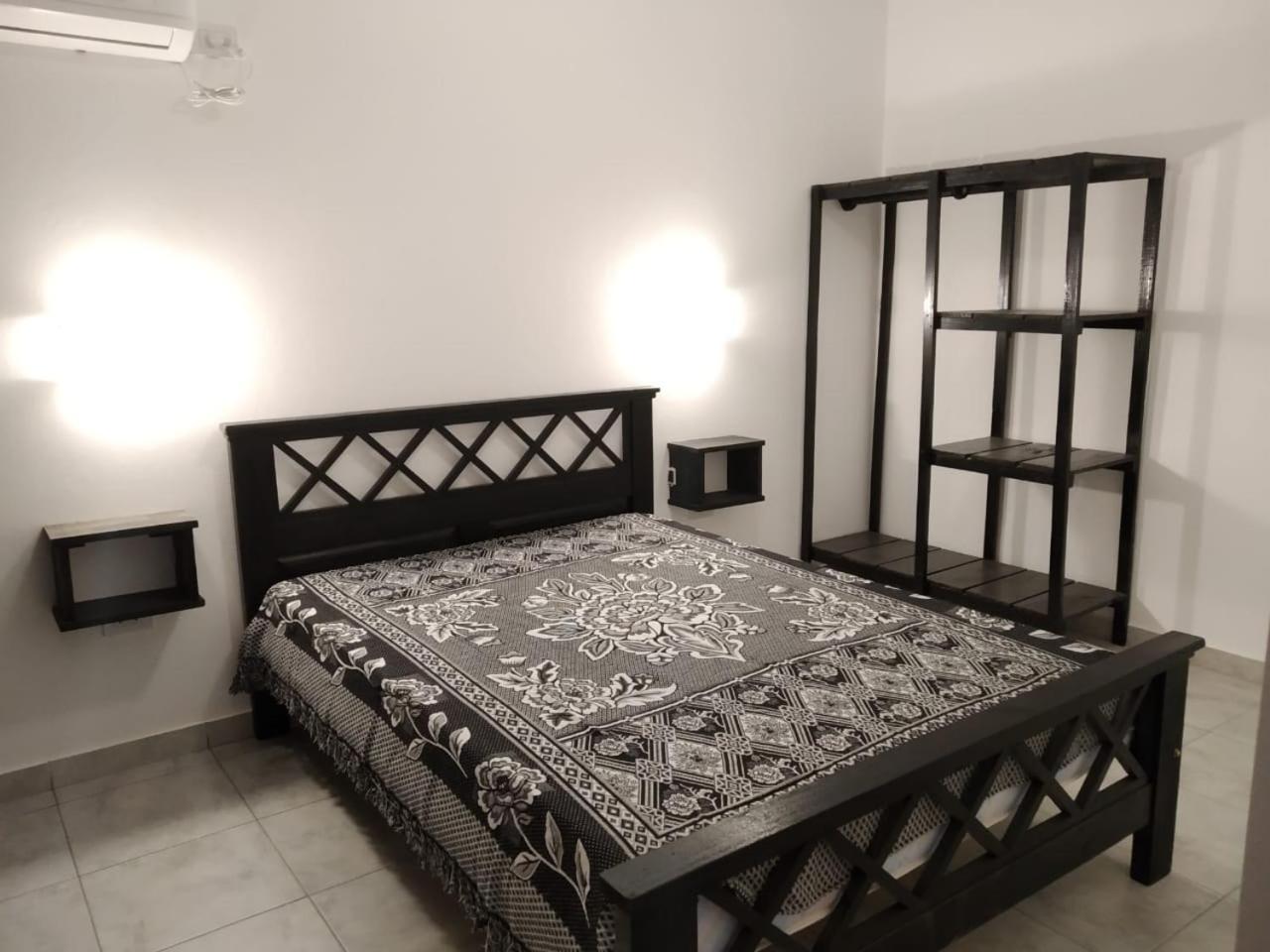 La Villa Inn