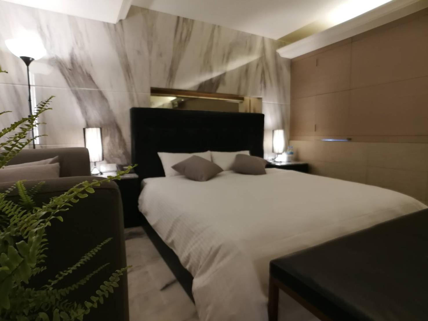 Michelle hotel