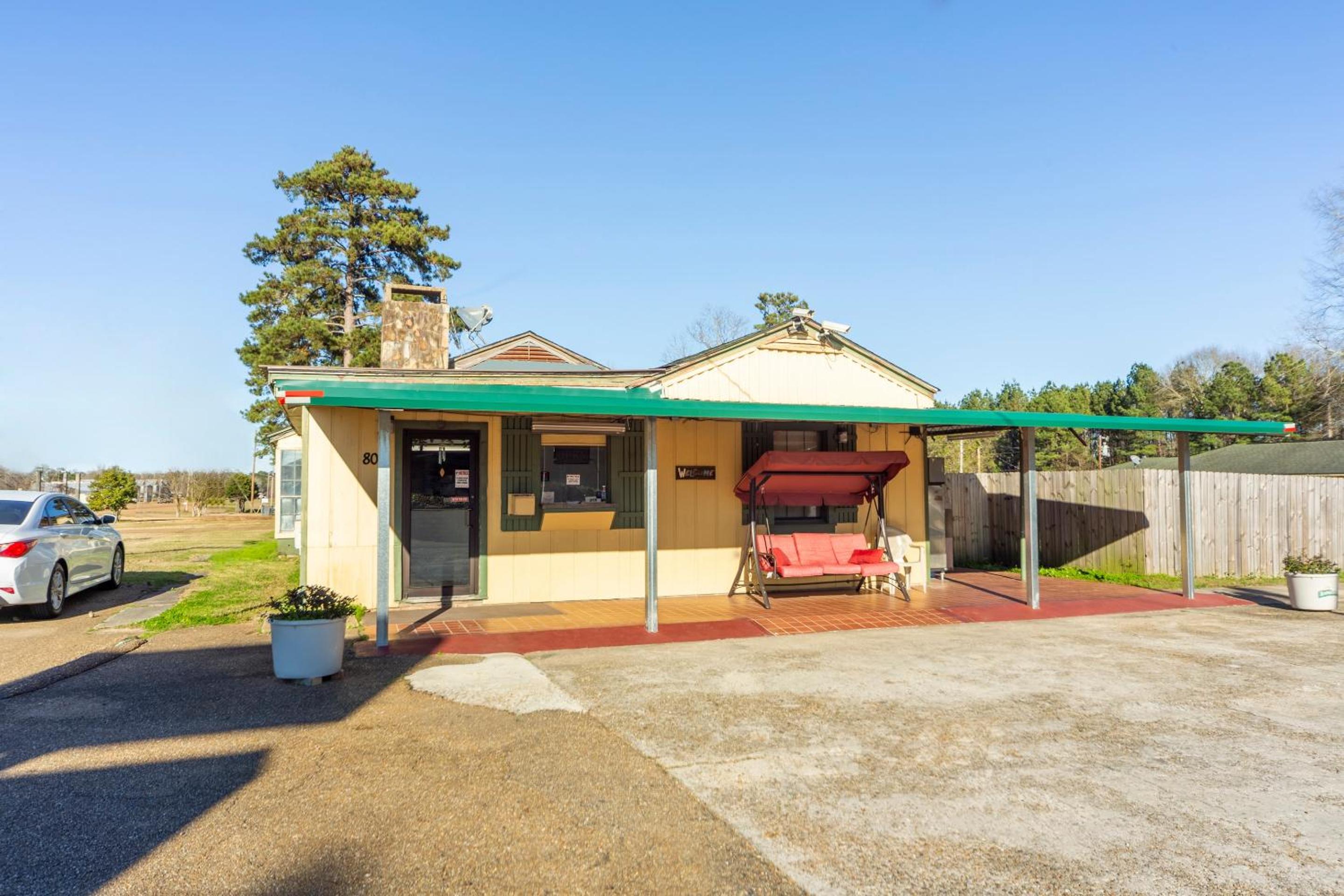 OYO Hotel Brookhaven MS Hwy 51 North - Property Image 23
