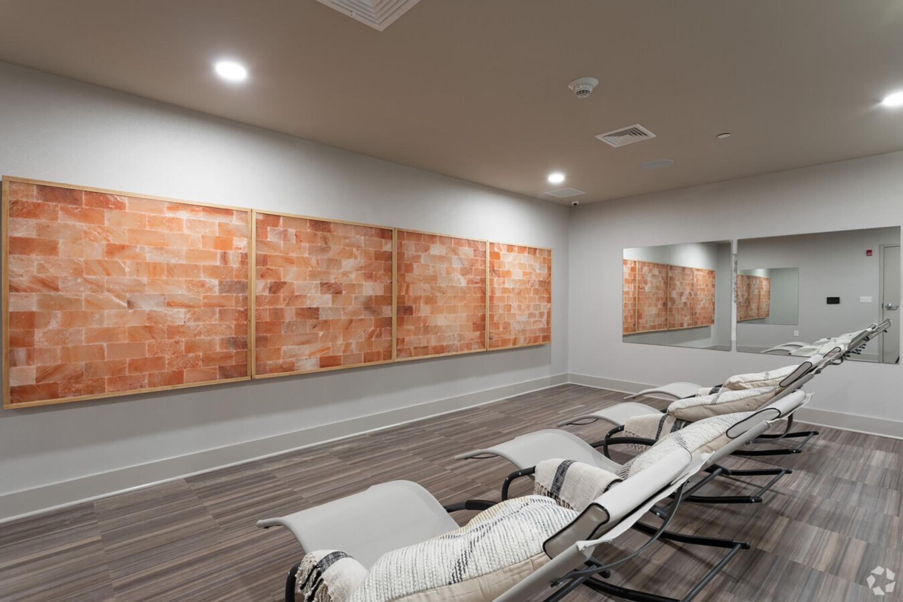 New Haven Vacations - Luxury Furnished Apartments by Hyatus Downtown at Yale - Property Image 107