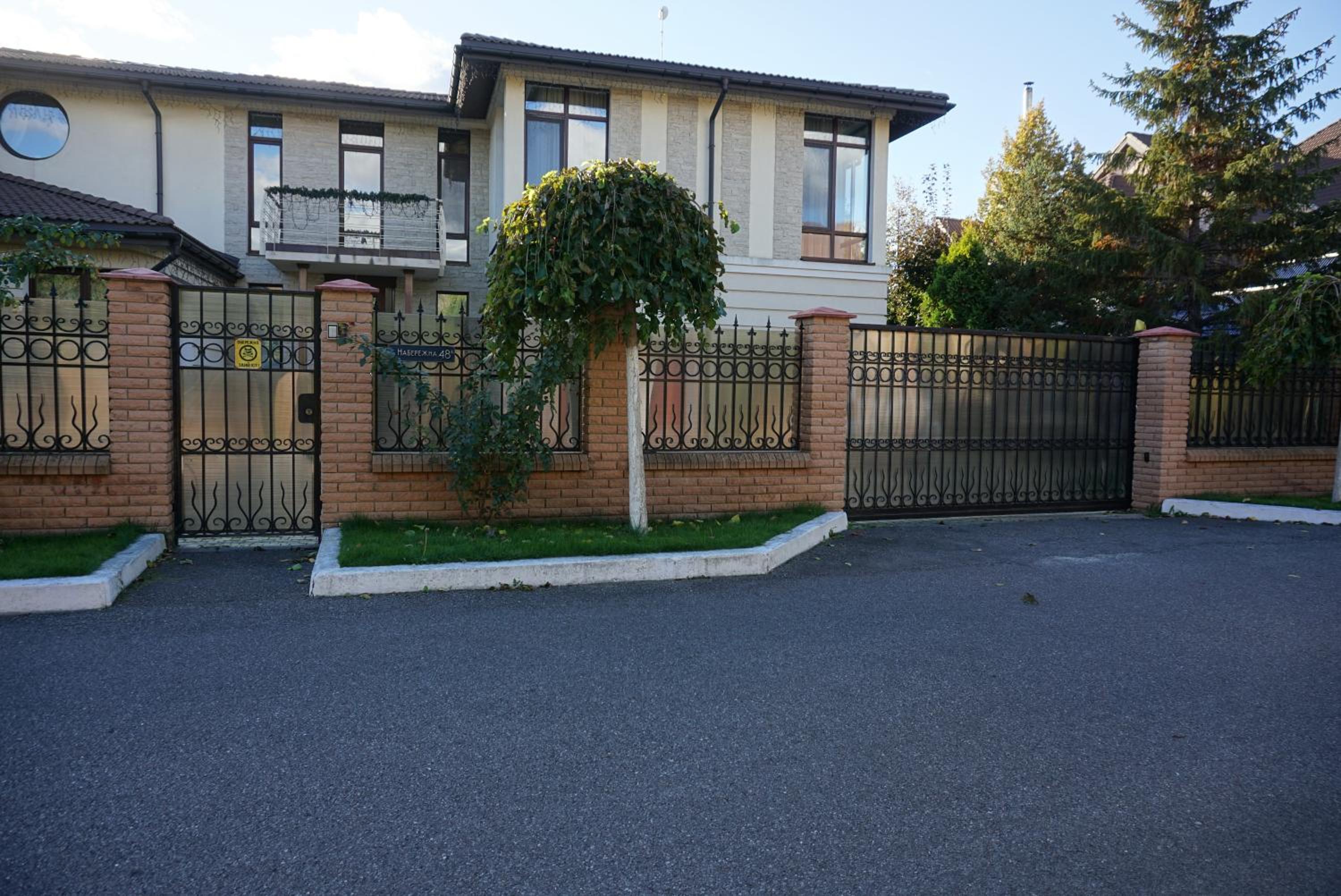 SolonchukHouse A2 view 2