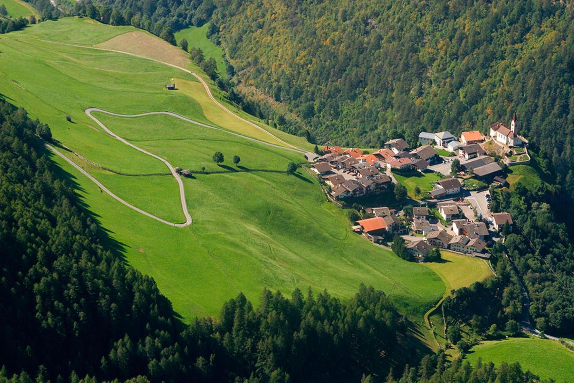 Photo 6