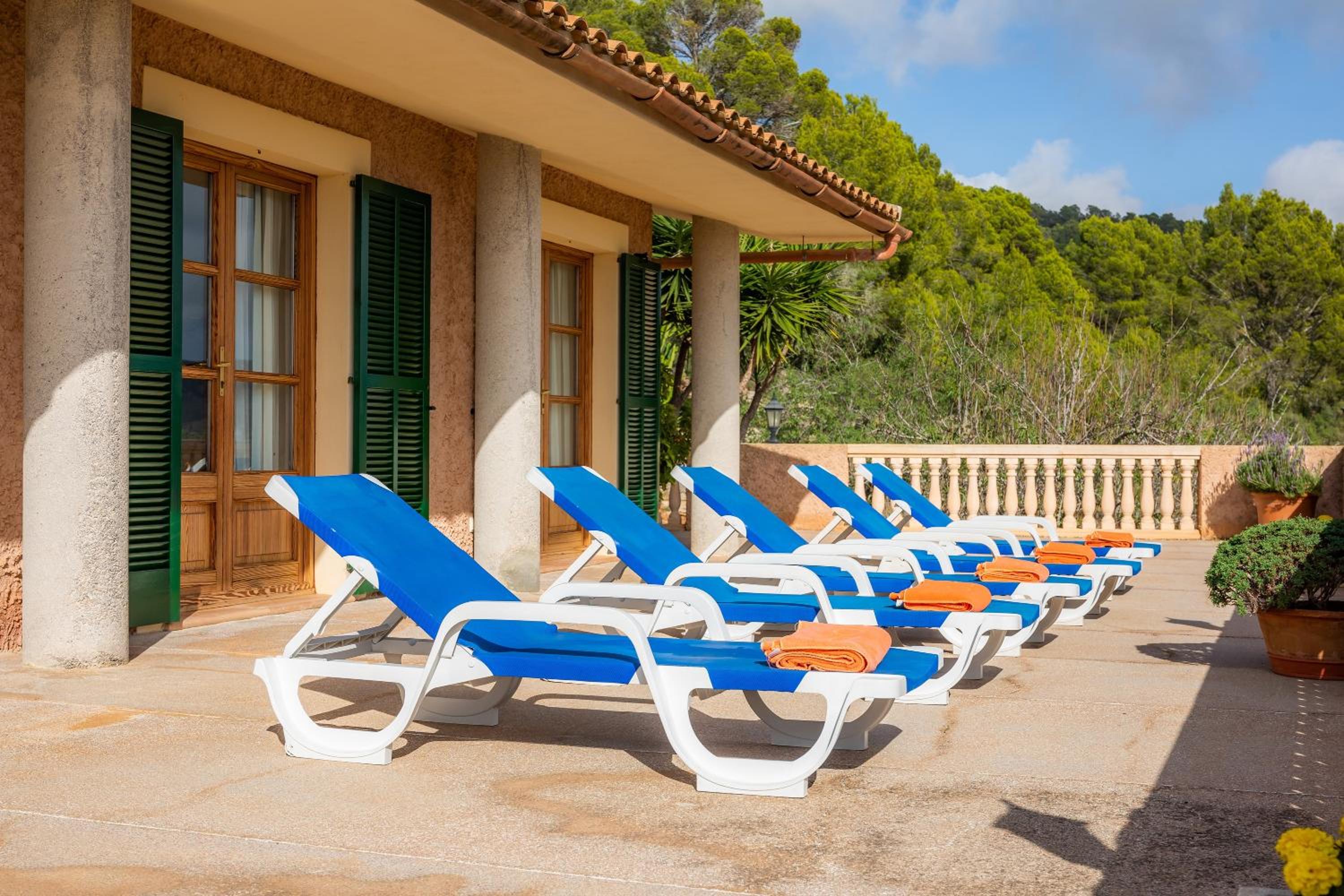 Son Llodra en Son Macia — balance & terrace