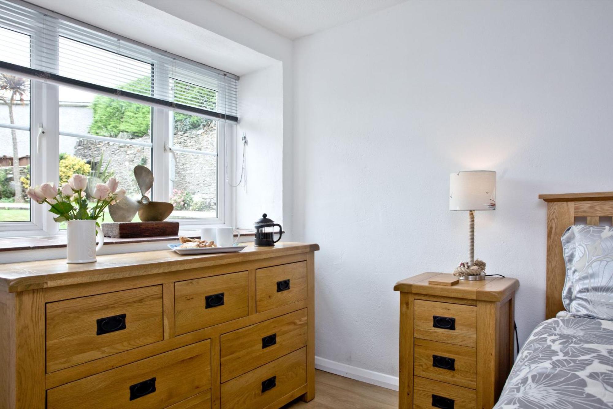 Anchor Cottage, Strete, Dartmouth - 1 Pet Accepted - Free WiFi & Parking view 2