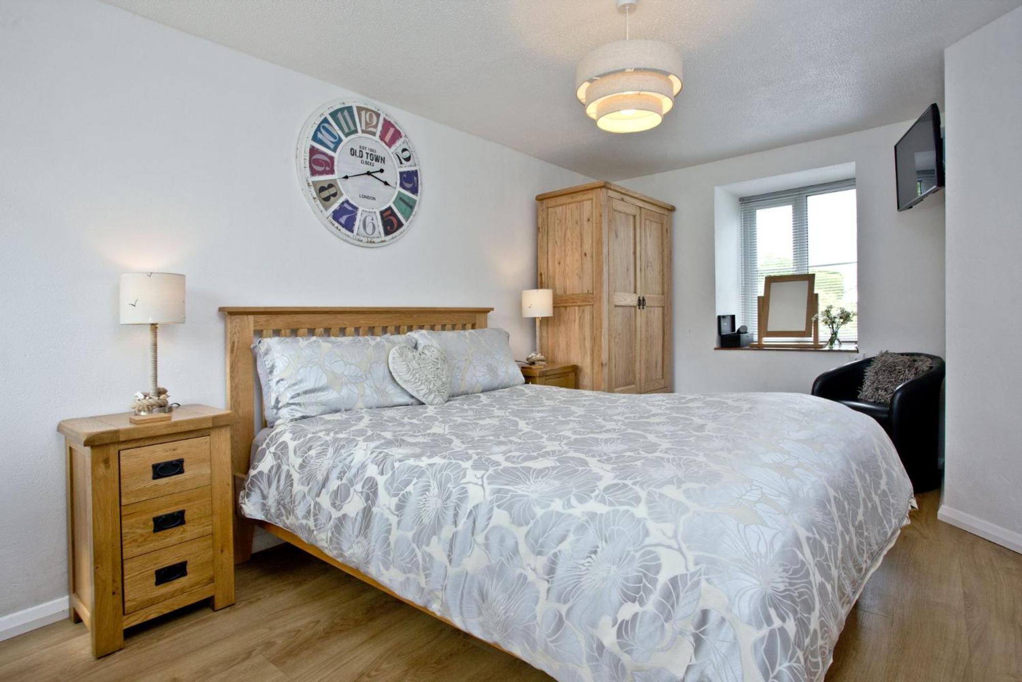 Anchor Cottage, Strete, Dartmouth - 1 Pet Accepted - Free WiFi & Parking view 5