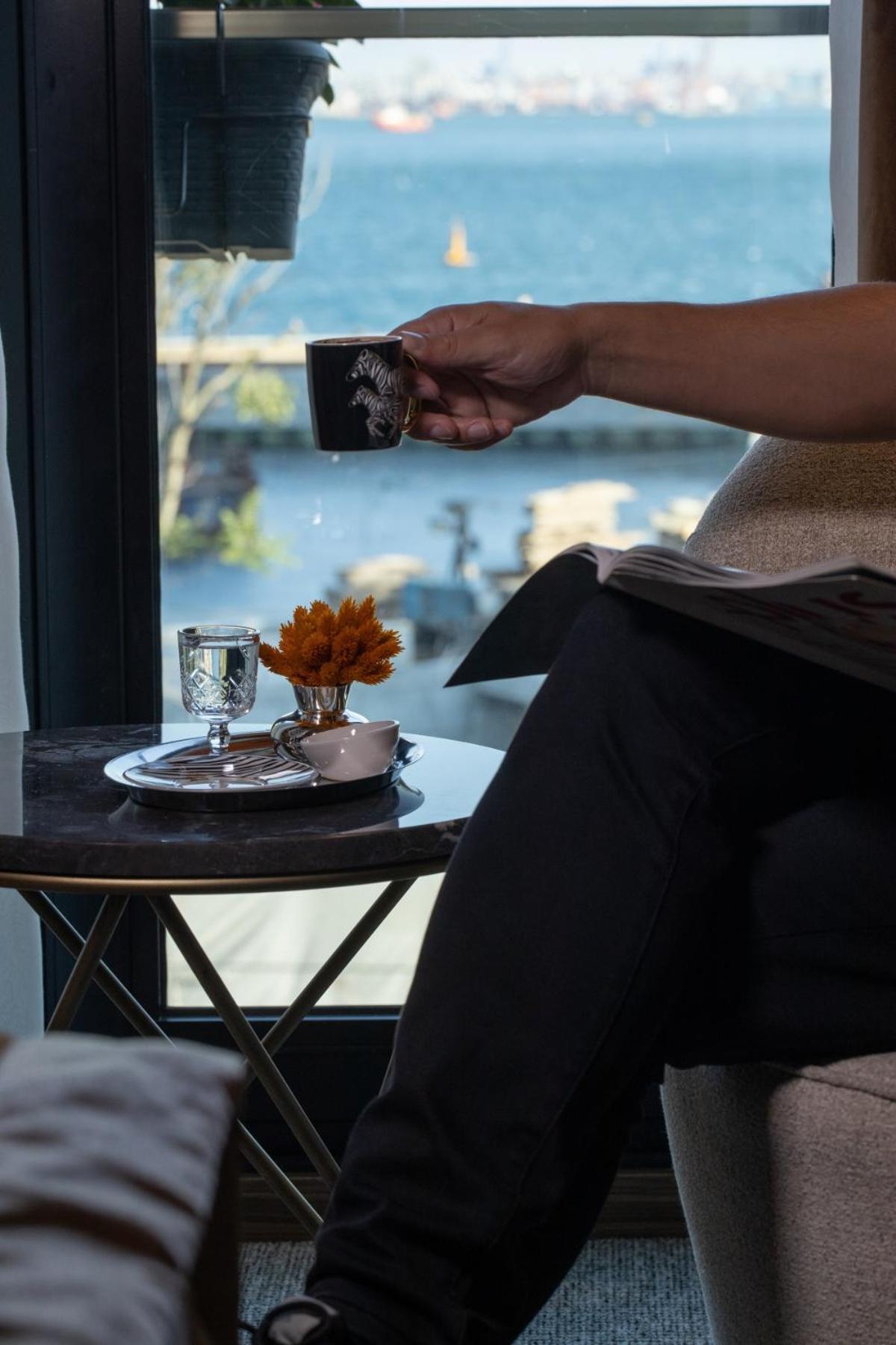 Tonight Port Otel - Image 26