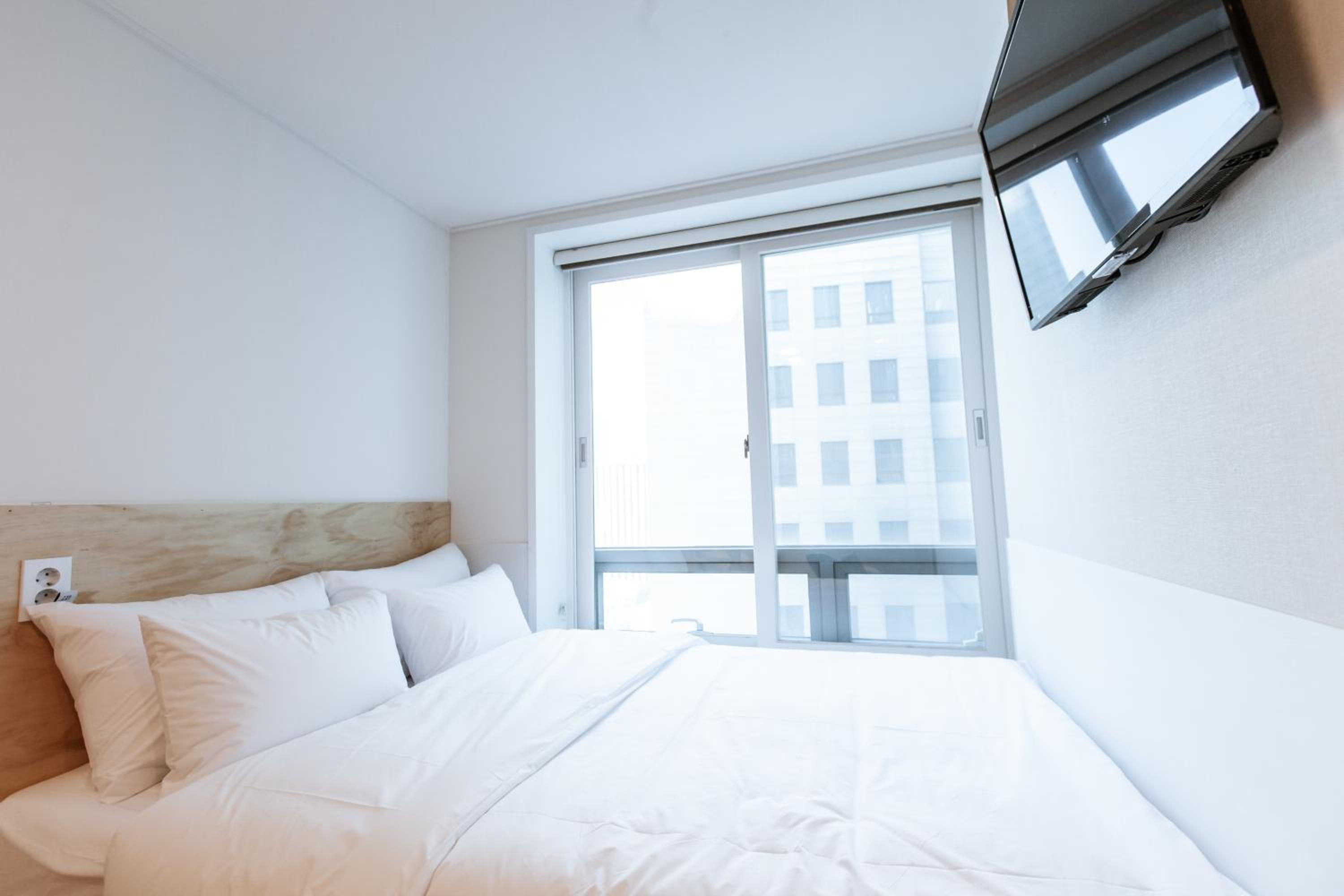 Step Inn Myeongdong 1