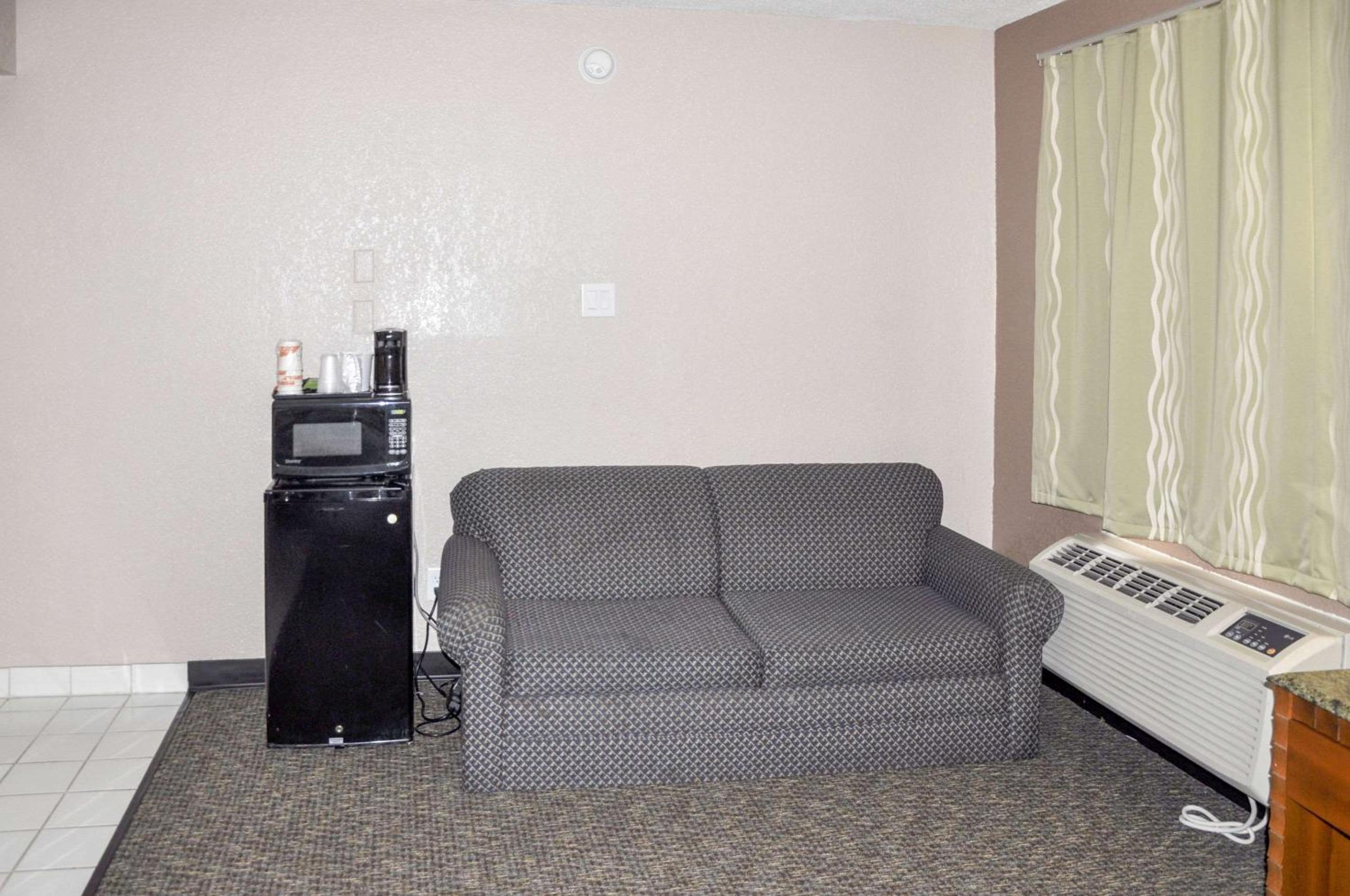 Rodeway Inn view 4