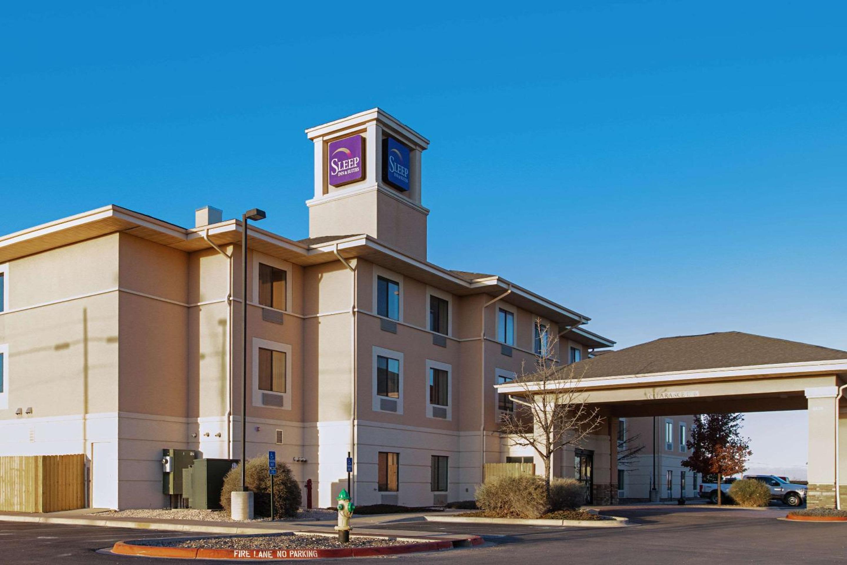 Hobbs Vacations - Sleep Inn  Suites - Property Image 1