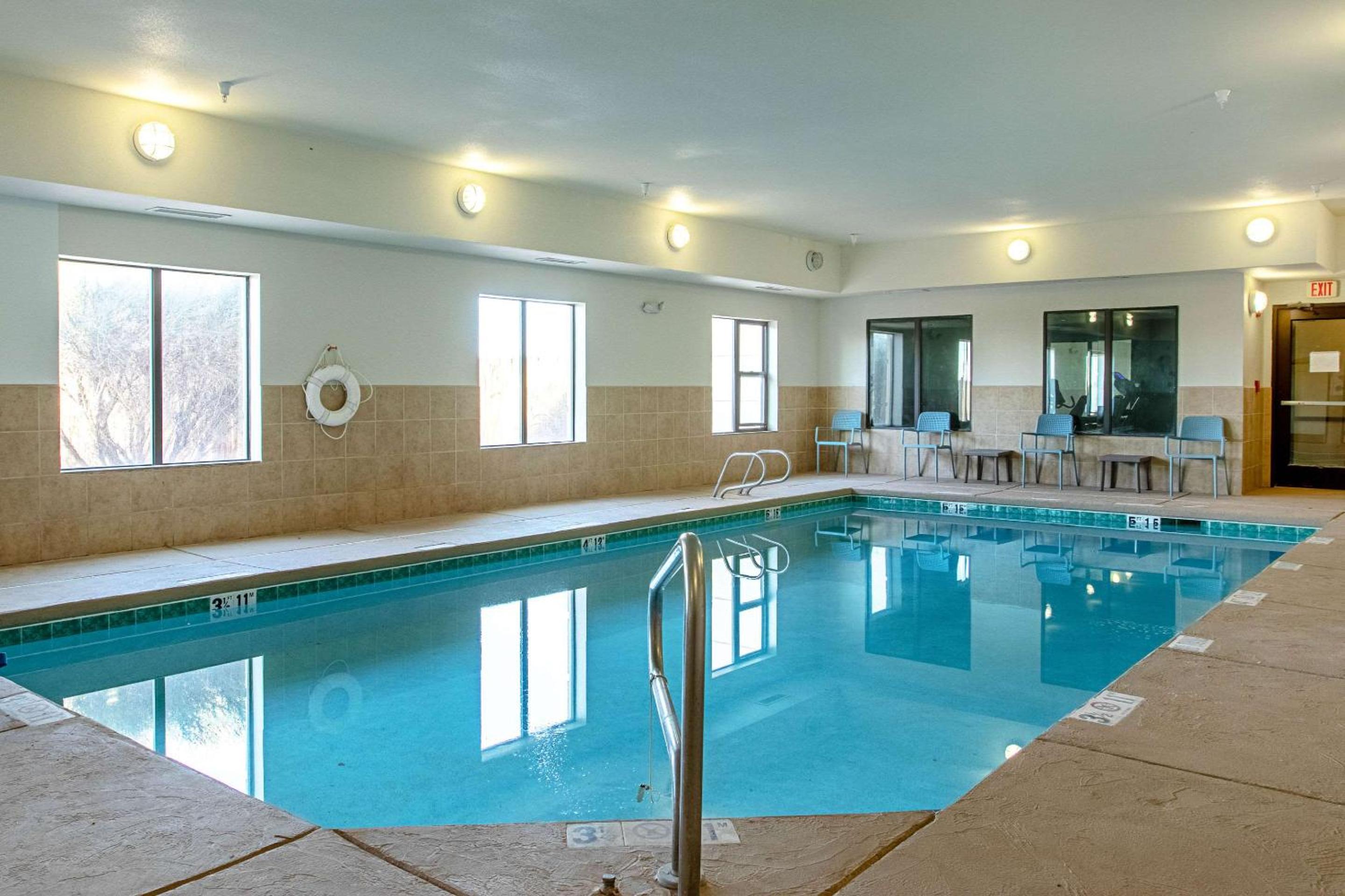 Hobbs Vacations - Sleep Inn  Suites - Property Image 12