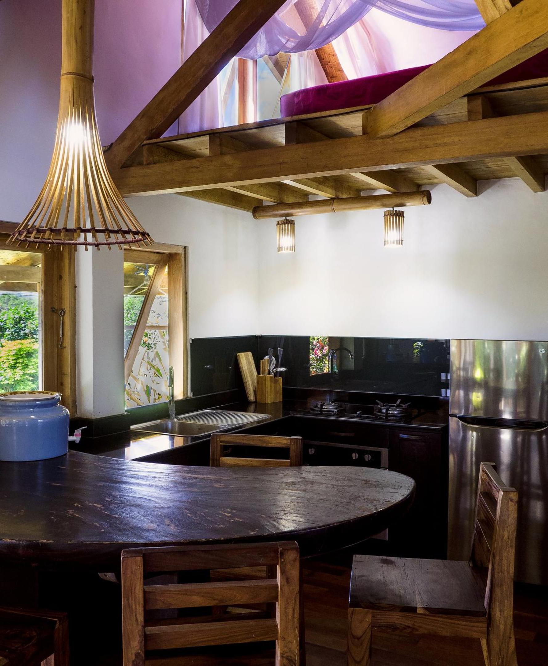 Villa Kembang, Lakey Peak, Nungas view 5