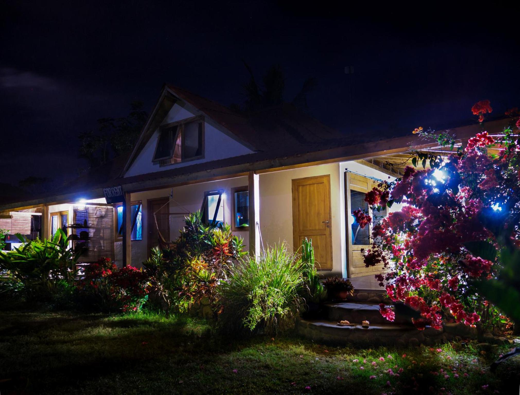Villa Kembang, Lakey Peak, Nungas view 3