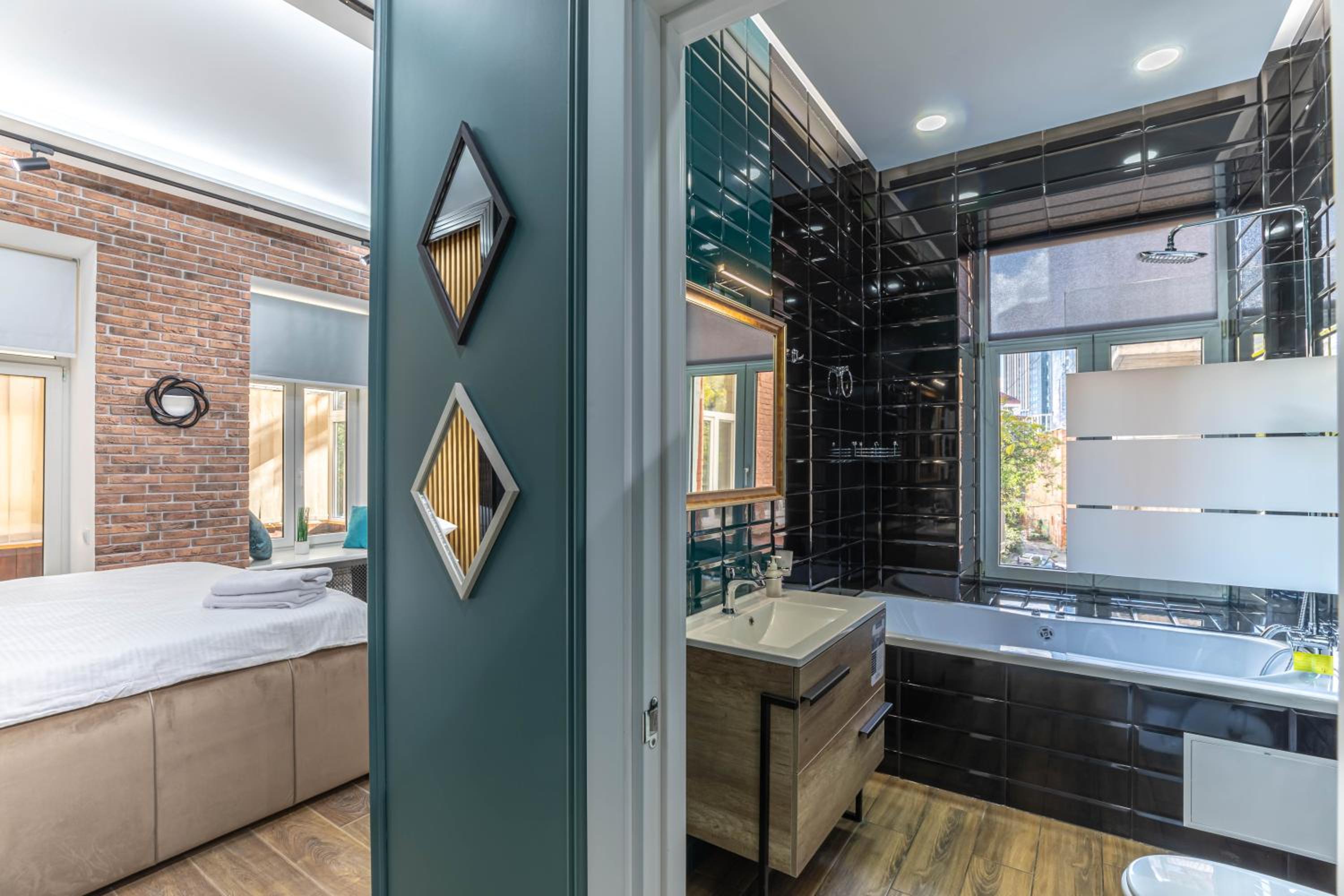 Kyiv Luxury Apartments - City Centre Near Maidan & Khreshchatyk view 4