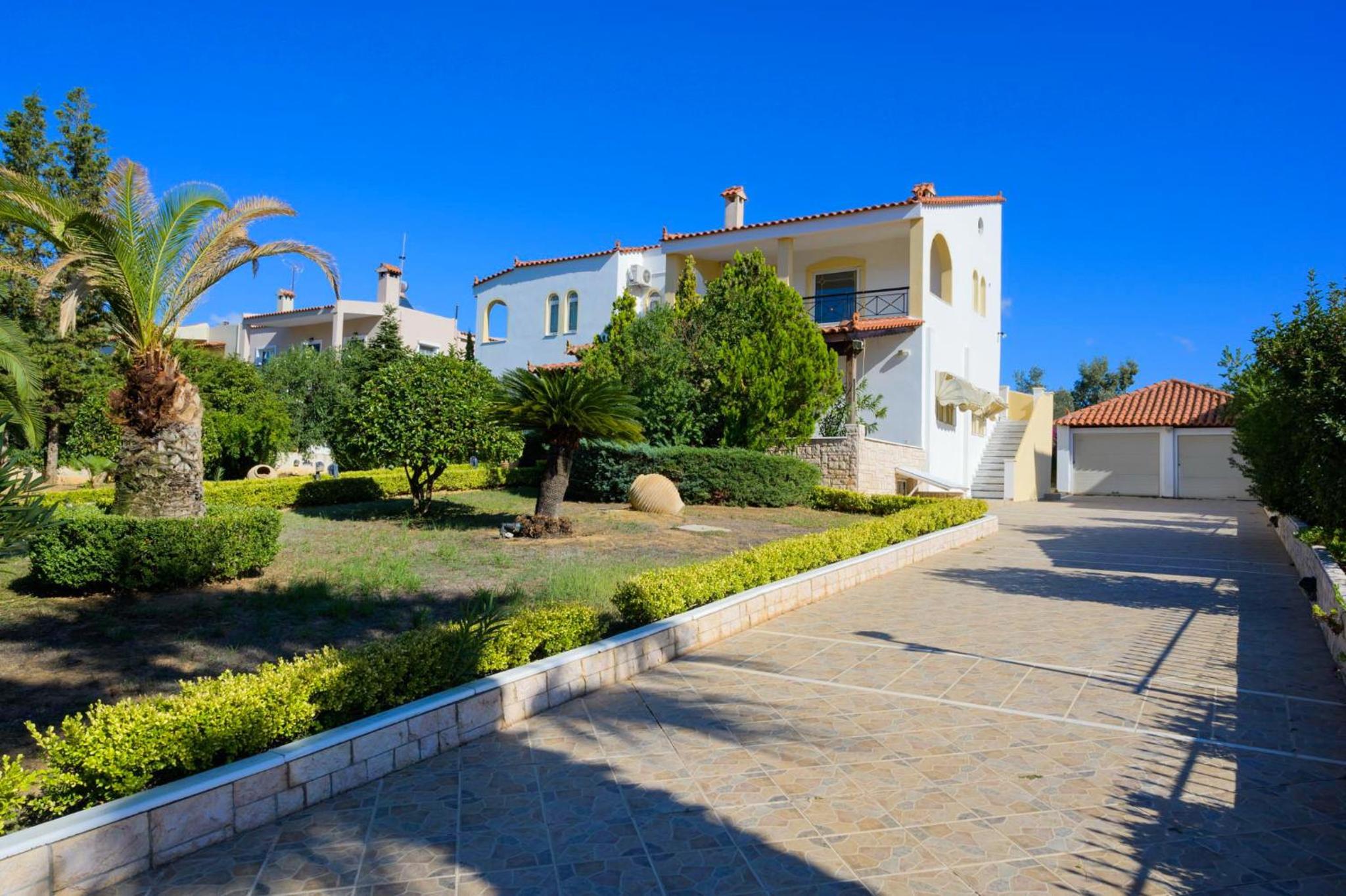GREEN PARADISE PALAIA FoKAIA view 4