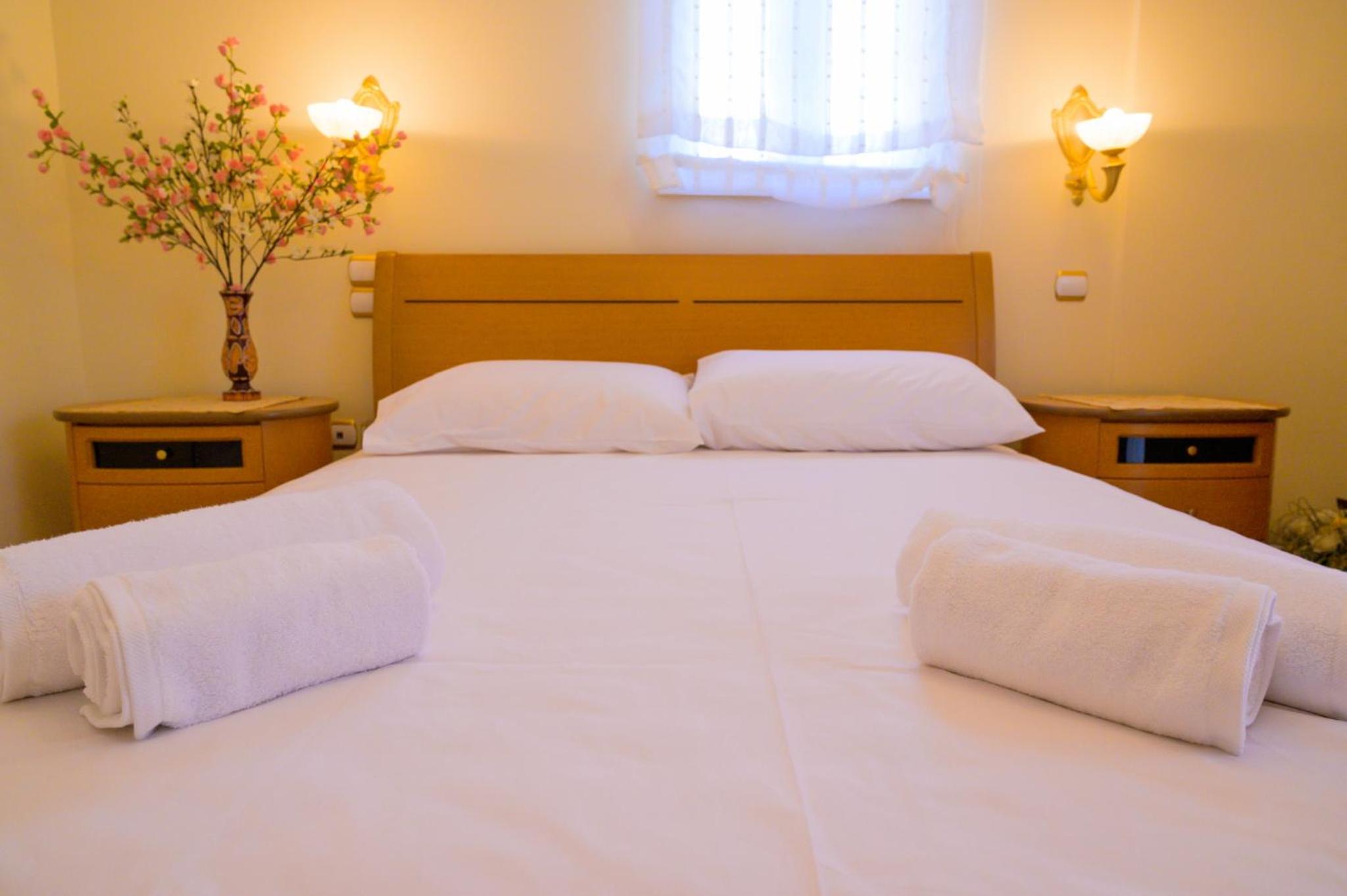 GREEN PARADISE PALAIA FoKAIA view 5