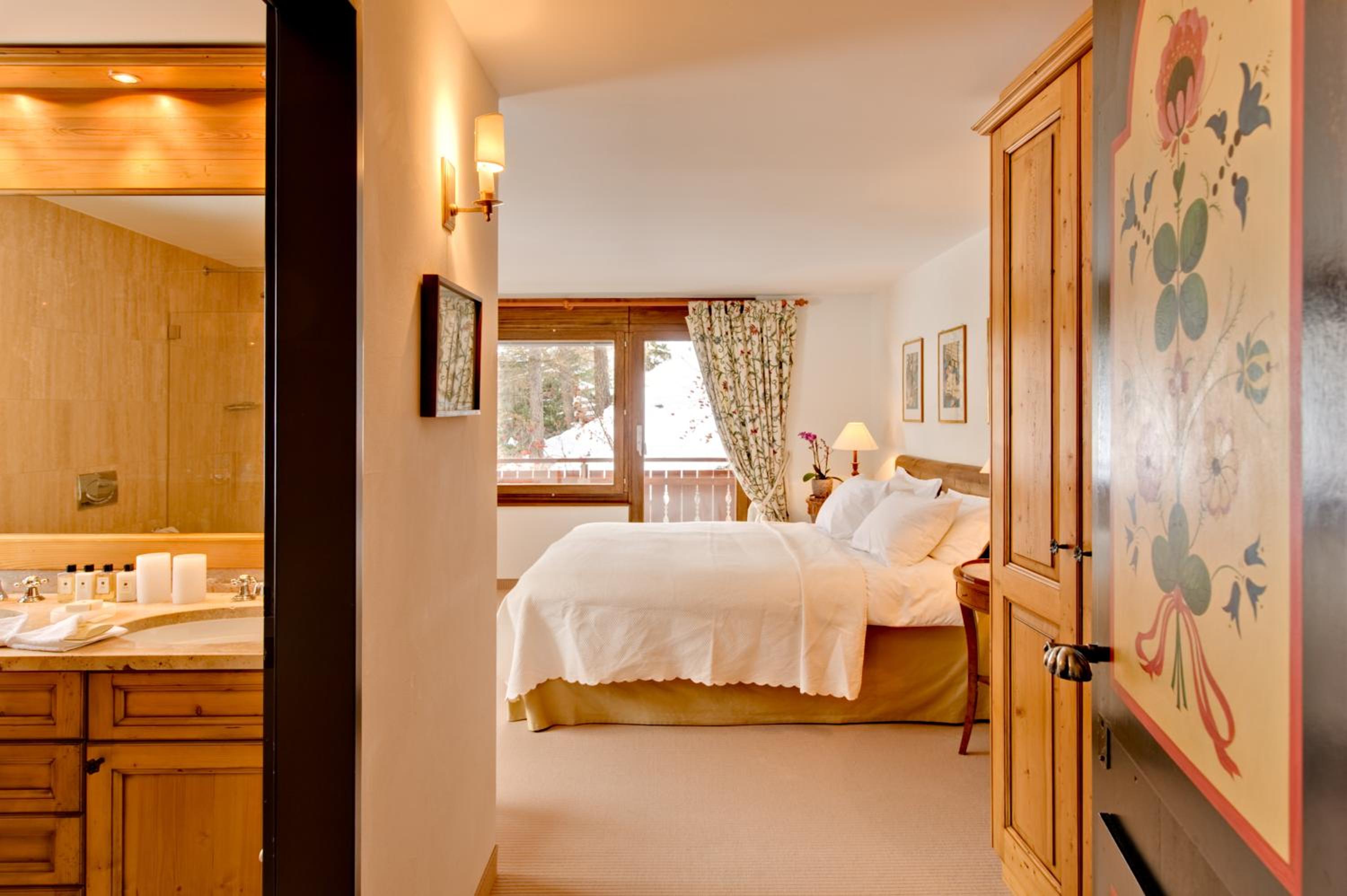 Chalet Zen Zermatt, 100m from Ski Lift and Piste