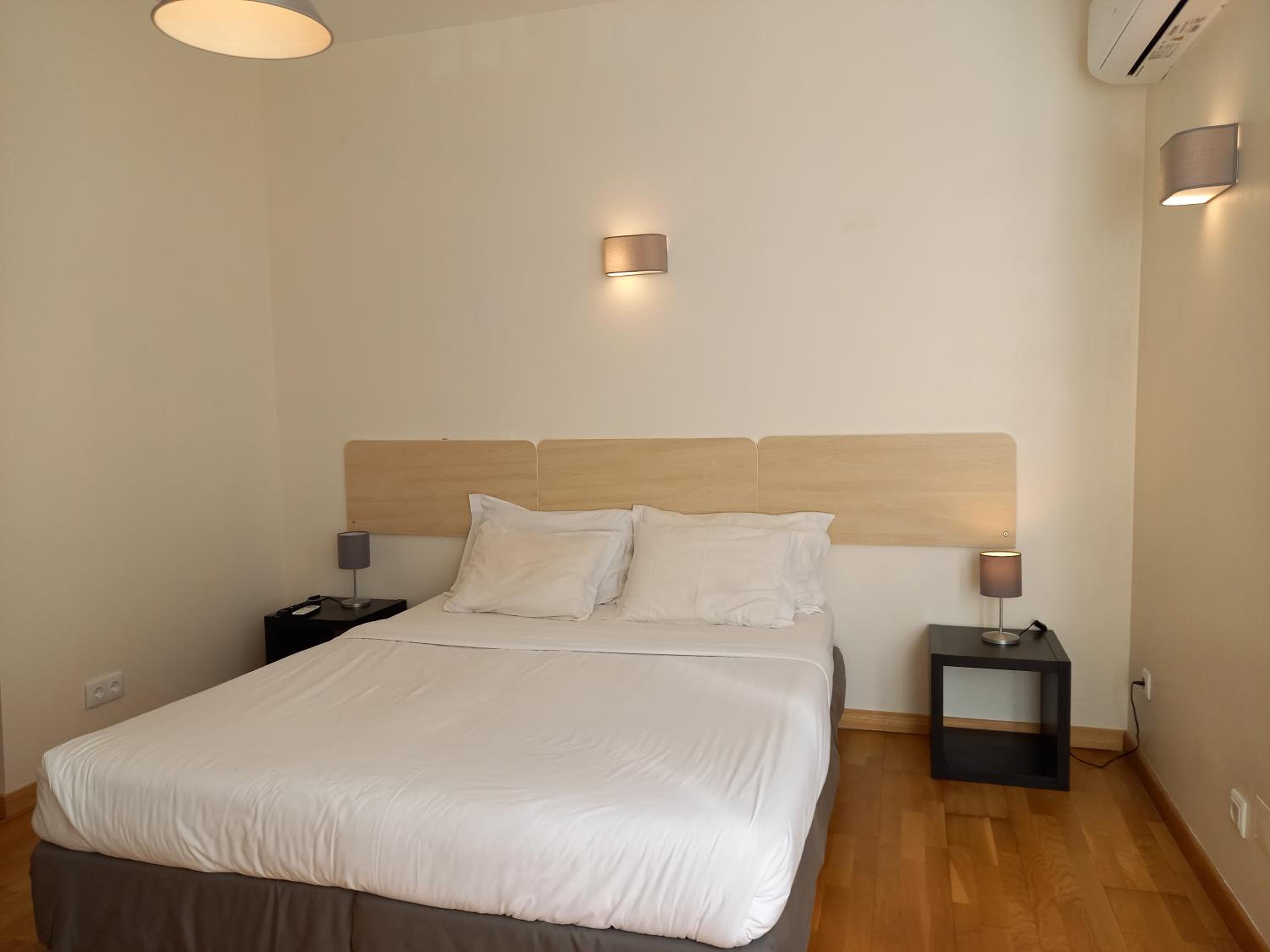 Fado Bed & Breakfast - Santos view 5