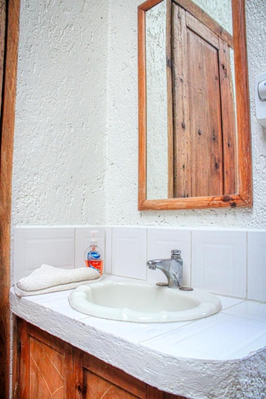 Rossco Hostel & Hotel
