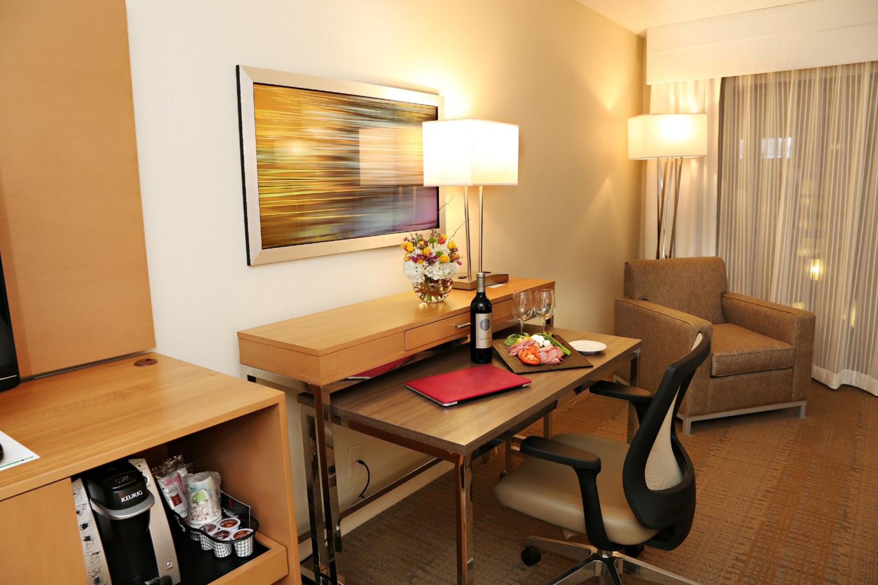 Mansfield Vacations - enVision Hotel  Conference Center Mansfield-Foxboro - Property Image 28