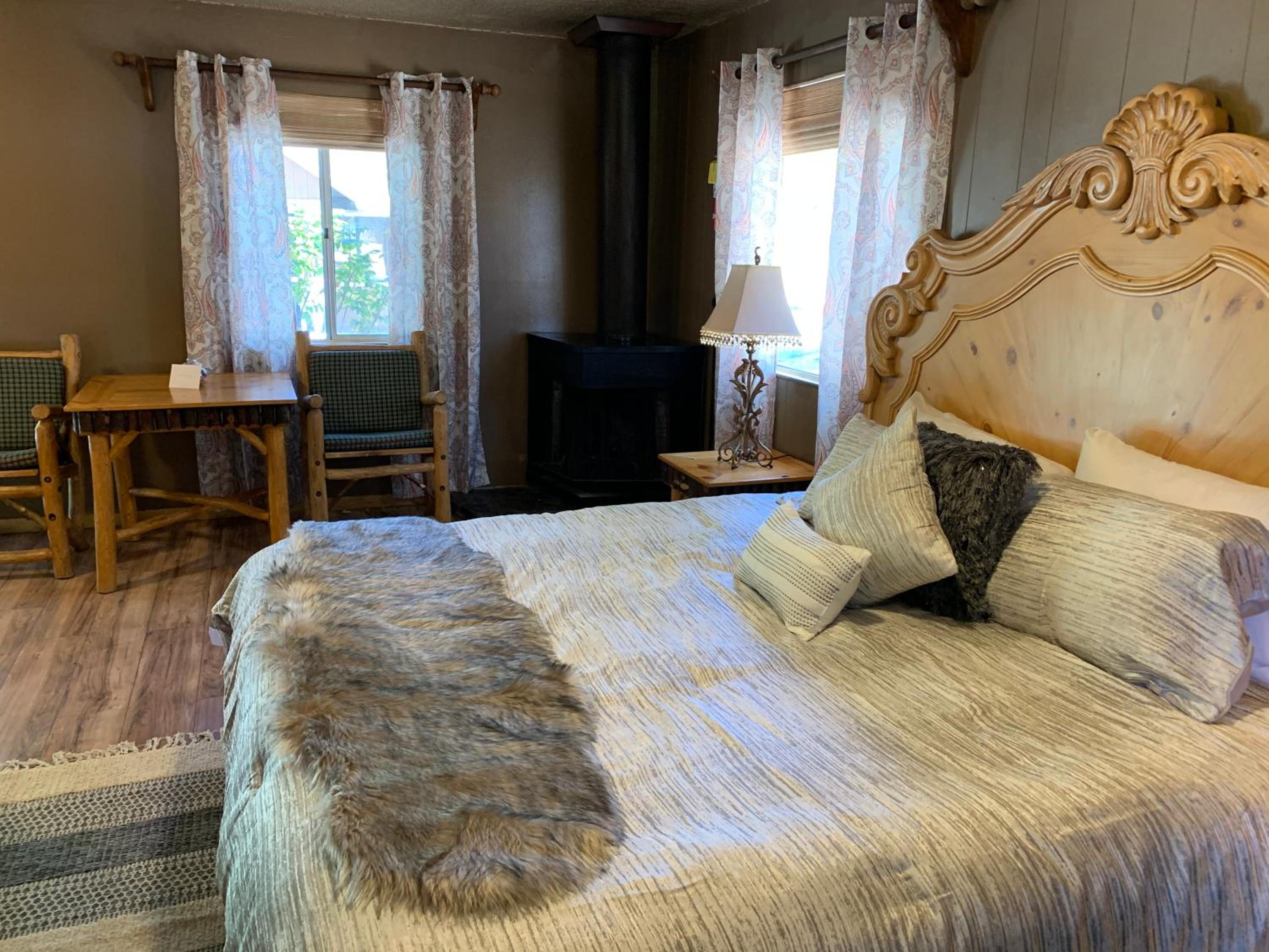 Grey Squirrel Resort